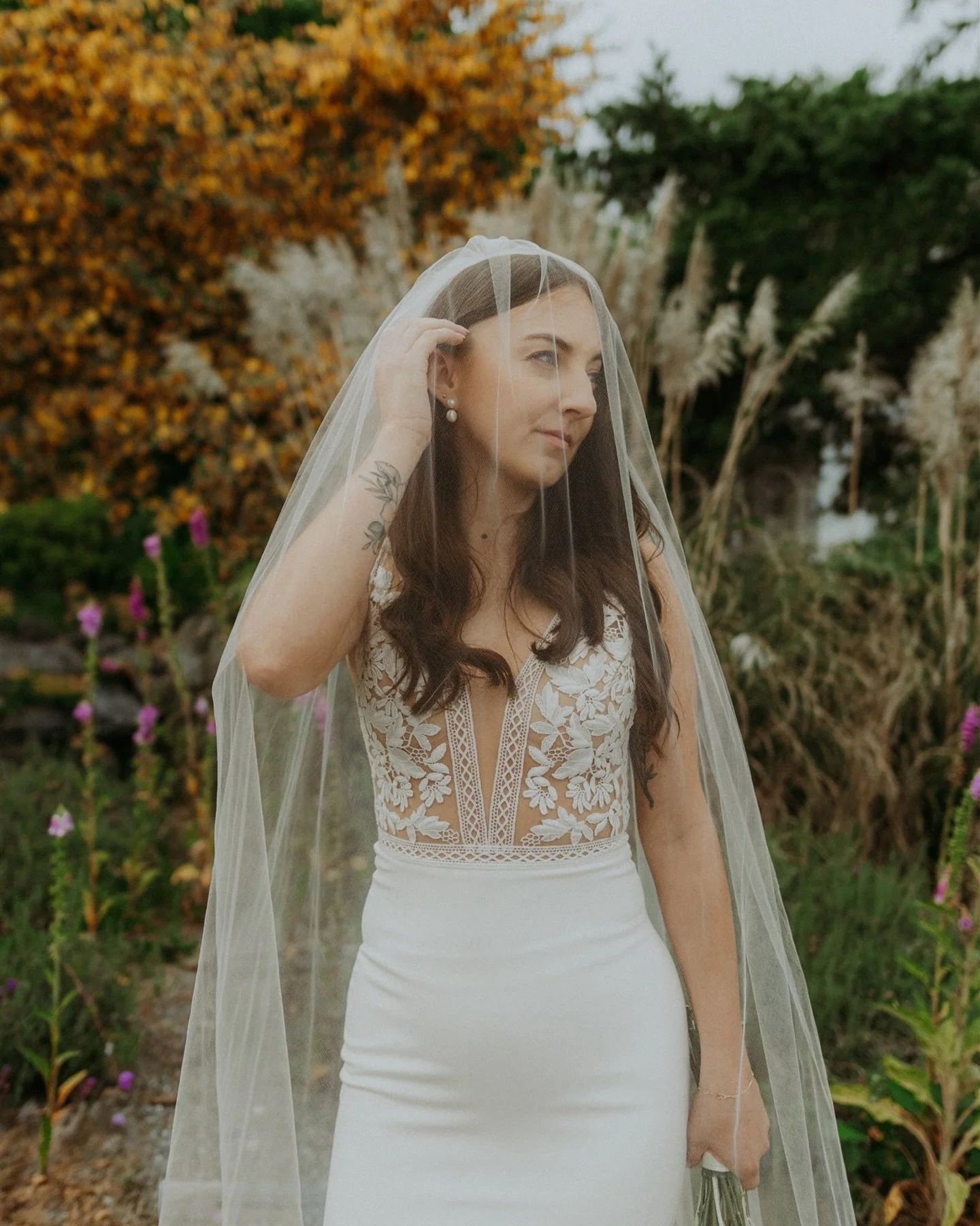 Nothing like a west coast wedding to bring the vibes. Ocean backdrop, a great lineup of friends and family, and two people who nailed the whole &ldquo;meant to be&rdquo; thing 

Congratulations to the gorgeous couple, thank you for letting me and my 