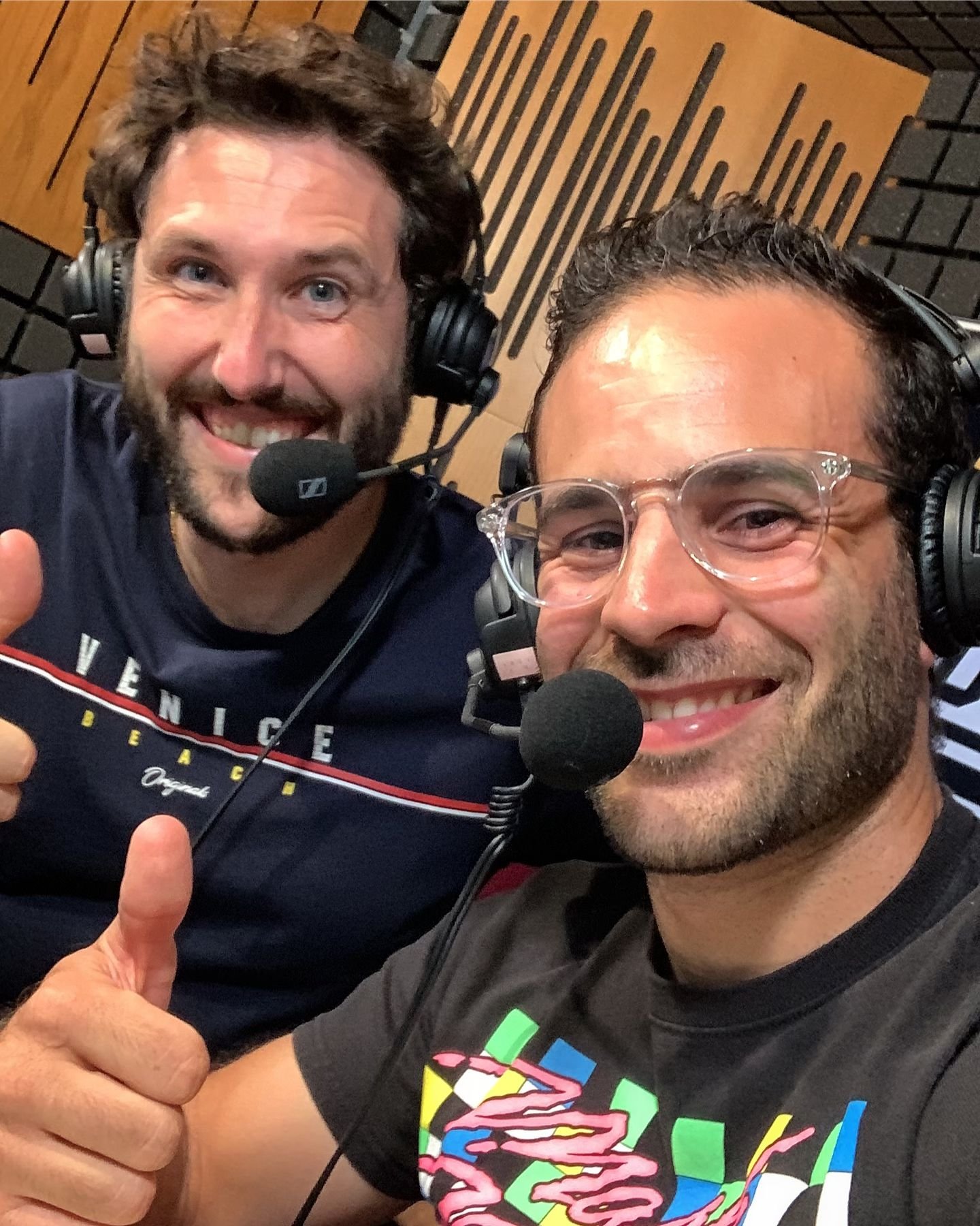 🚨 Annonce sp&eacute;ciale 🚨 LIVE 🎙📺

Ce weekend, j&rsquo;aurai l&rsquo;honneur de commenter la @NASCAR et le Brickyard 400 en live sur @automoto_lachaine ! 🏁🚗💨

Je rejoins l&rsquo;&eacute;quipe en tant que consultant aux c&ocirc;t&eacute;s d&r
