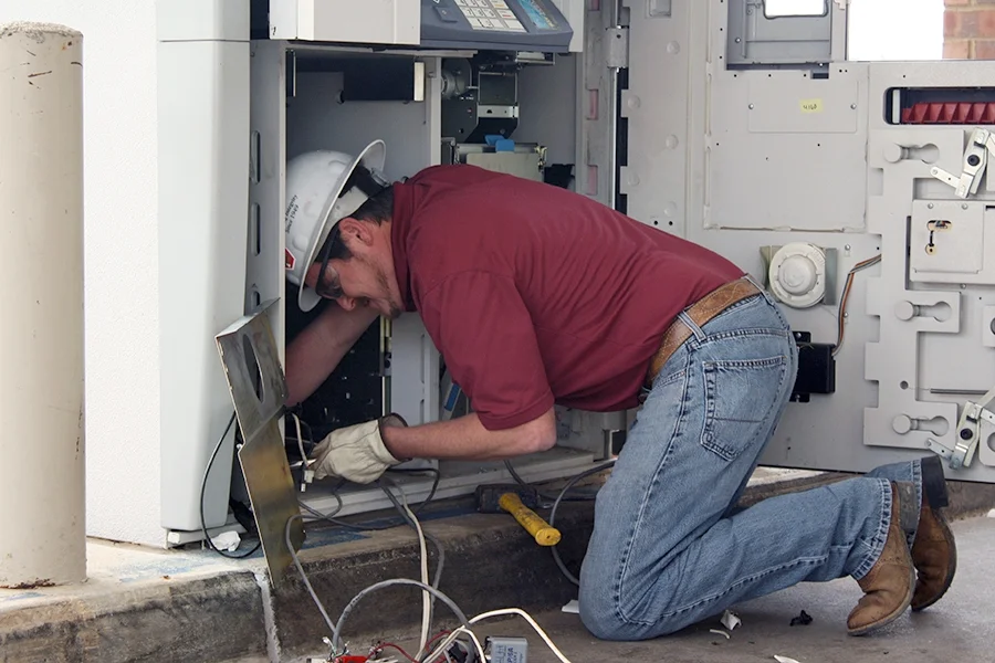 Service-ATM.jpg