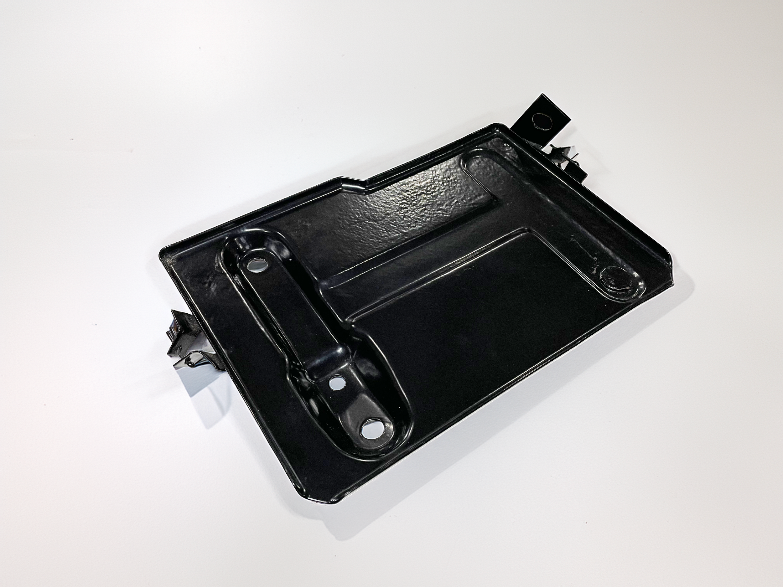 early-model-jeep-battery-tray-1963–1973-restored-oem-03.png