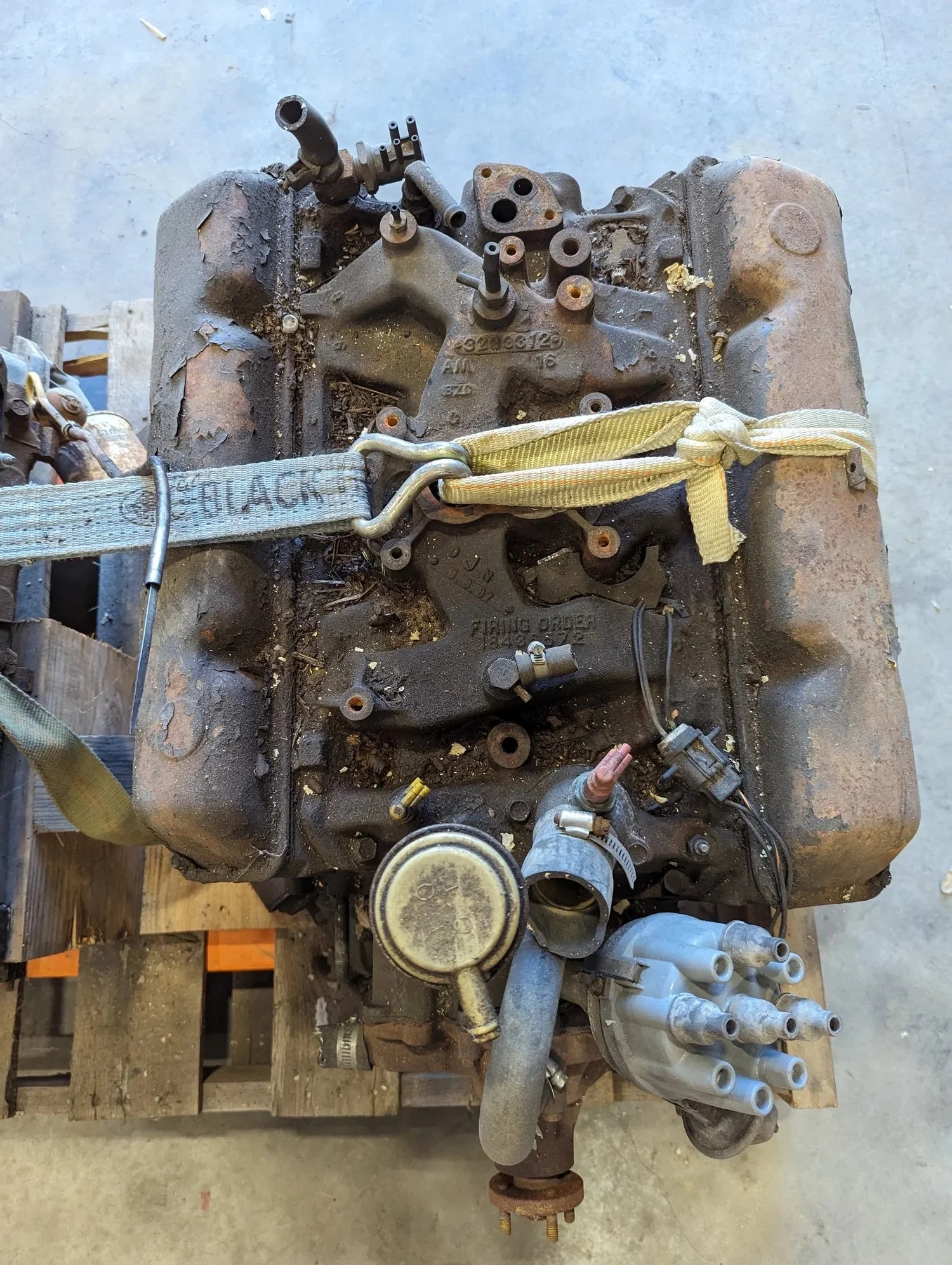 amc-360-59l-v8-engine-jeep-wagoneer-02.jpeg