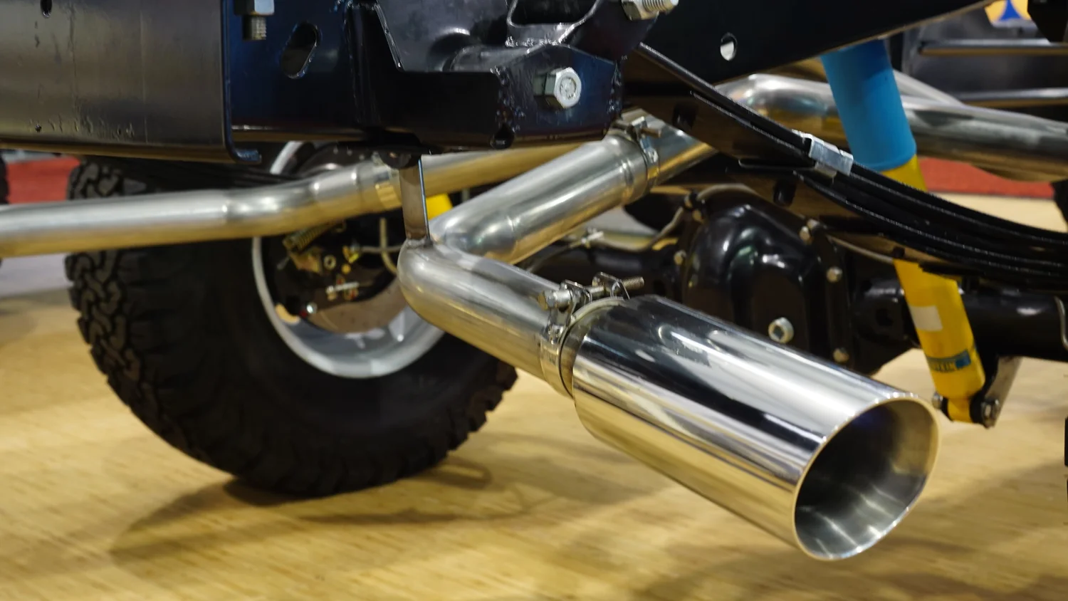 Stainless Dual Exhaust – 1974–1979 Jeep Wagoneer & Cherokee