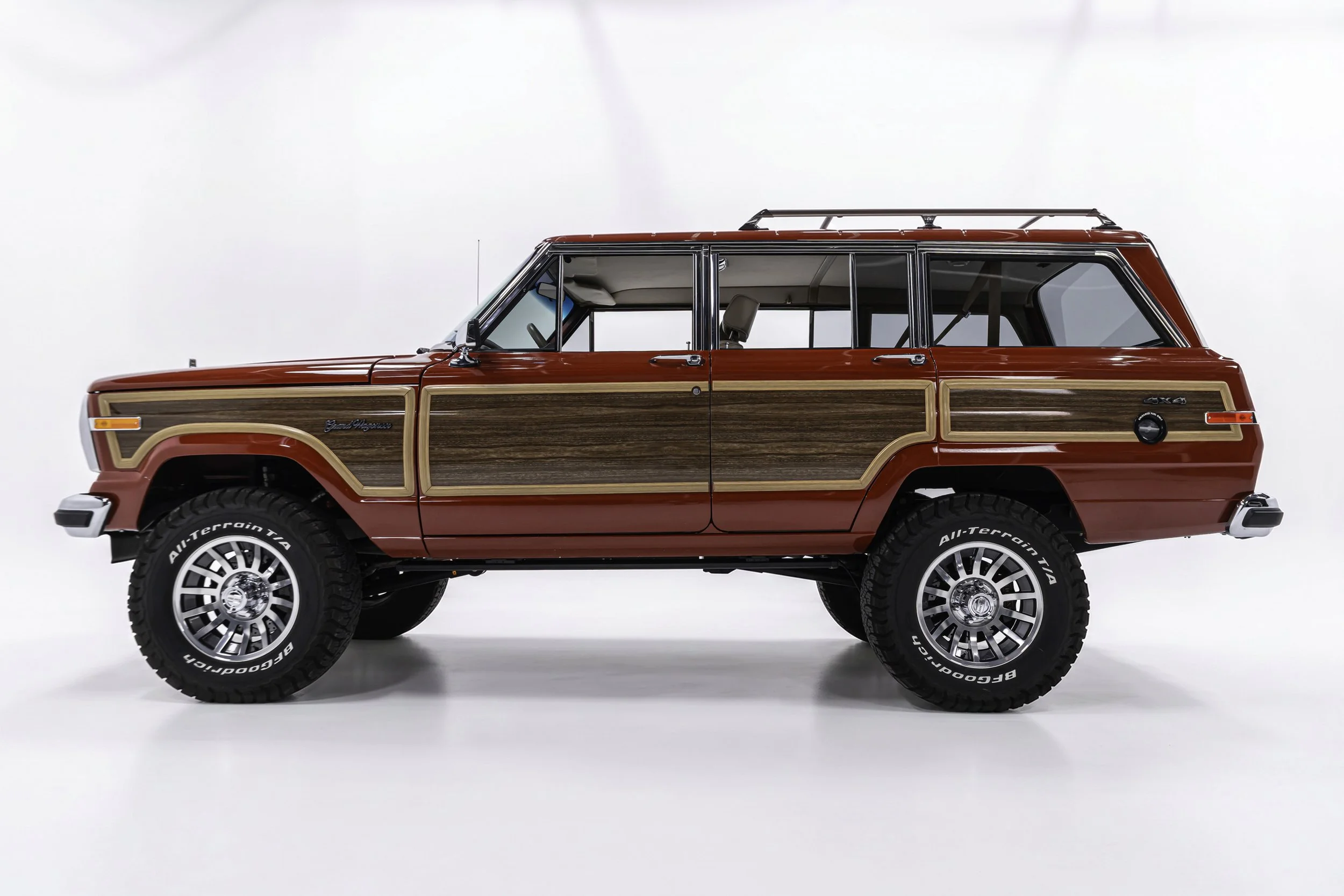vigilante-17-inch-turbine-wheels-jeep-grand-wagoneer-installed-07.jpg