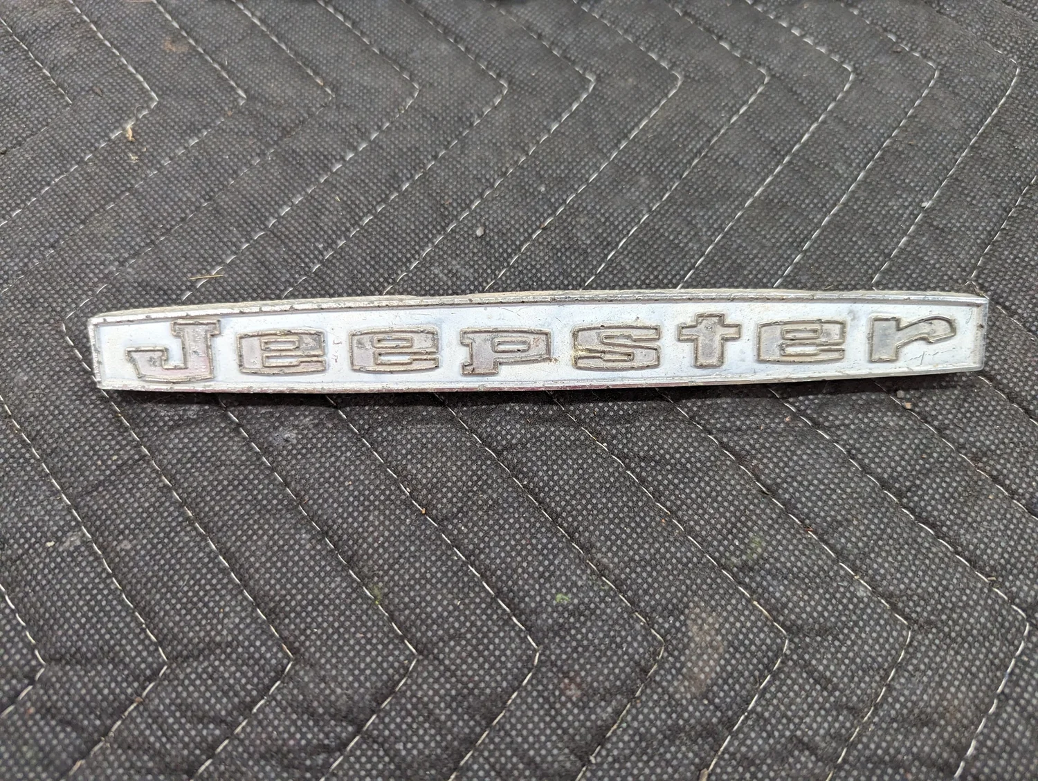 Jeep Wagoneer, JTruck, Jeepster Commando Emblems : One Off | Jeep