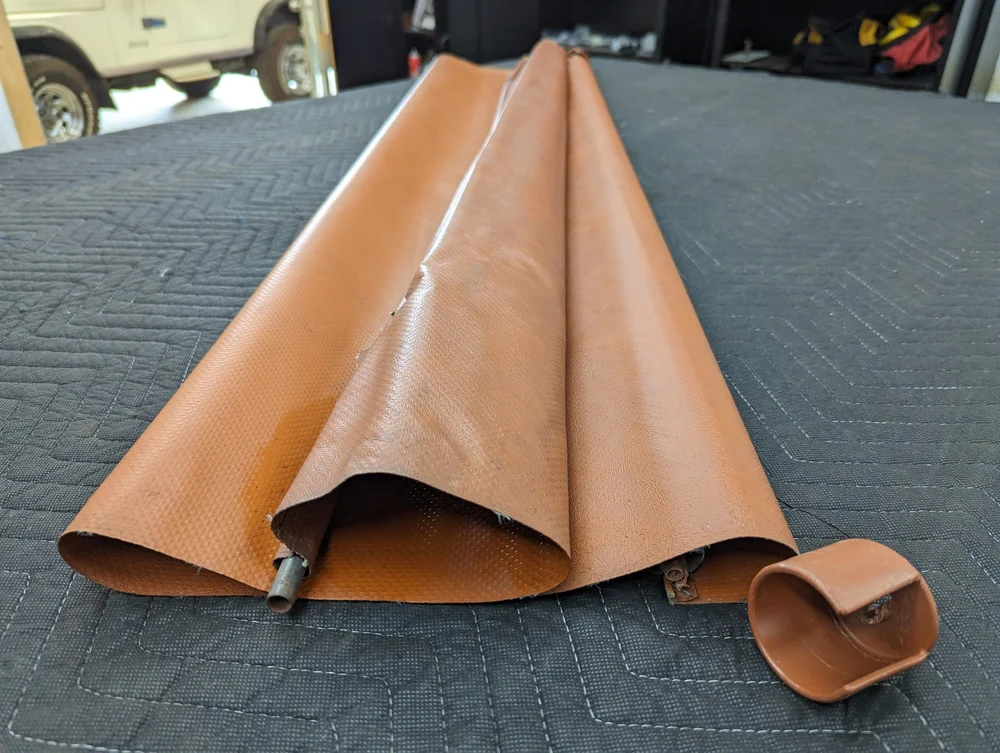 INTERIOR: Jeep Grand Wagoneer Cargo Cover — JeepHeritage.com