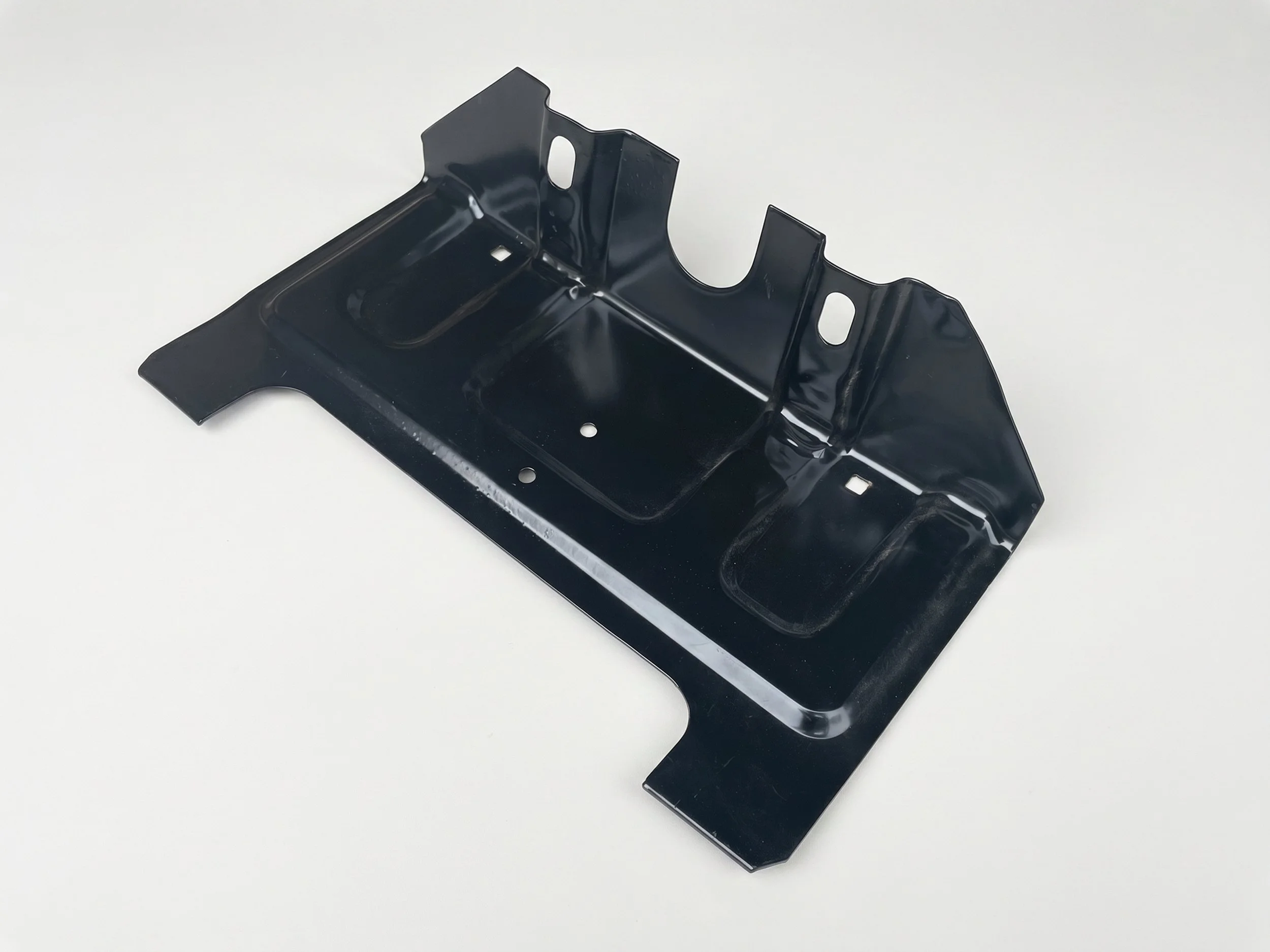 oem-grand-wagoneer-license-plate-bracket-01.jpeg