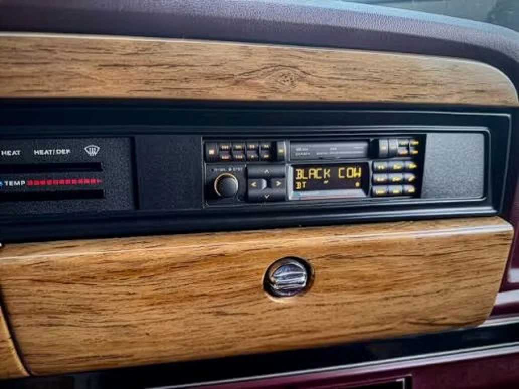 retro-bluetooth-radio-grand-wagoneer-01.jpg