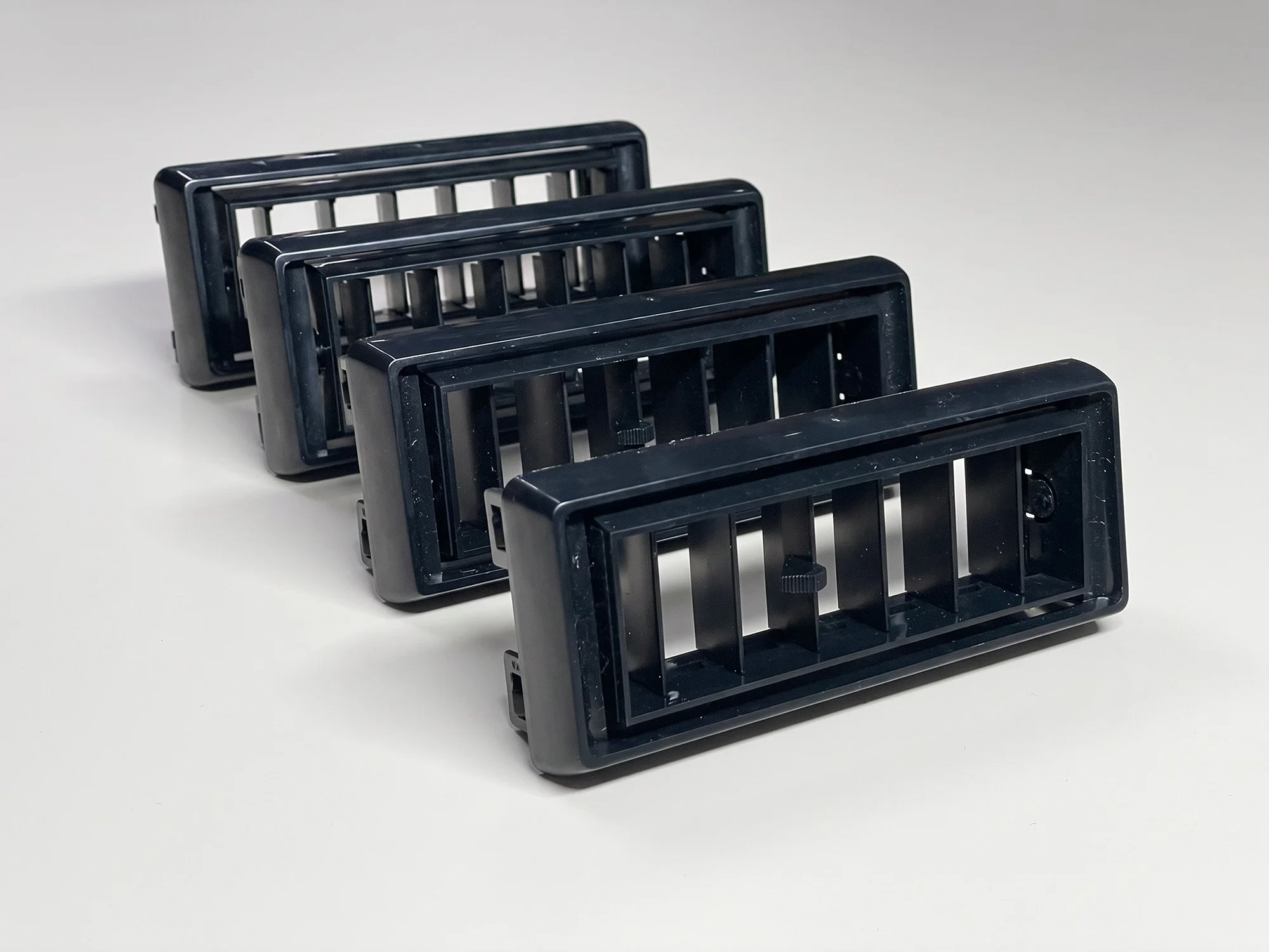 Reproduction Dash A/C Vent Set – 1974–1991 Full-Size Jeep