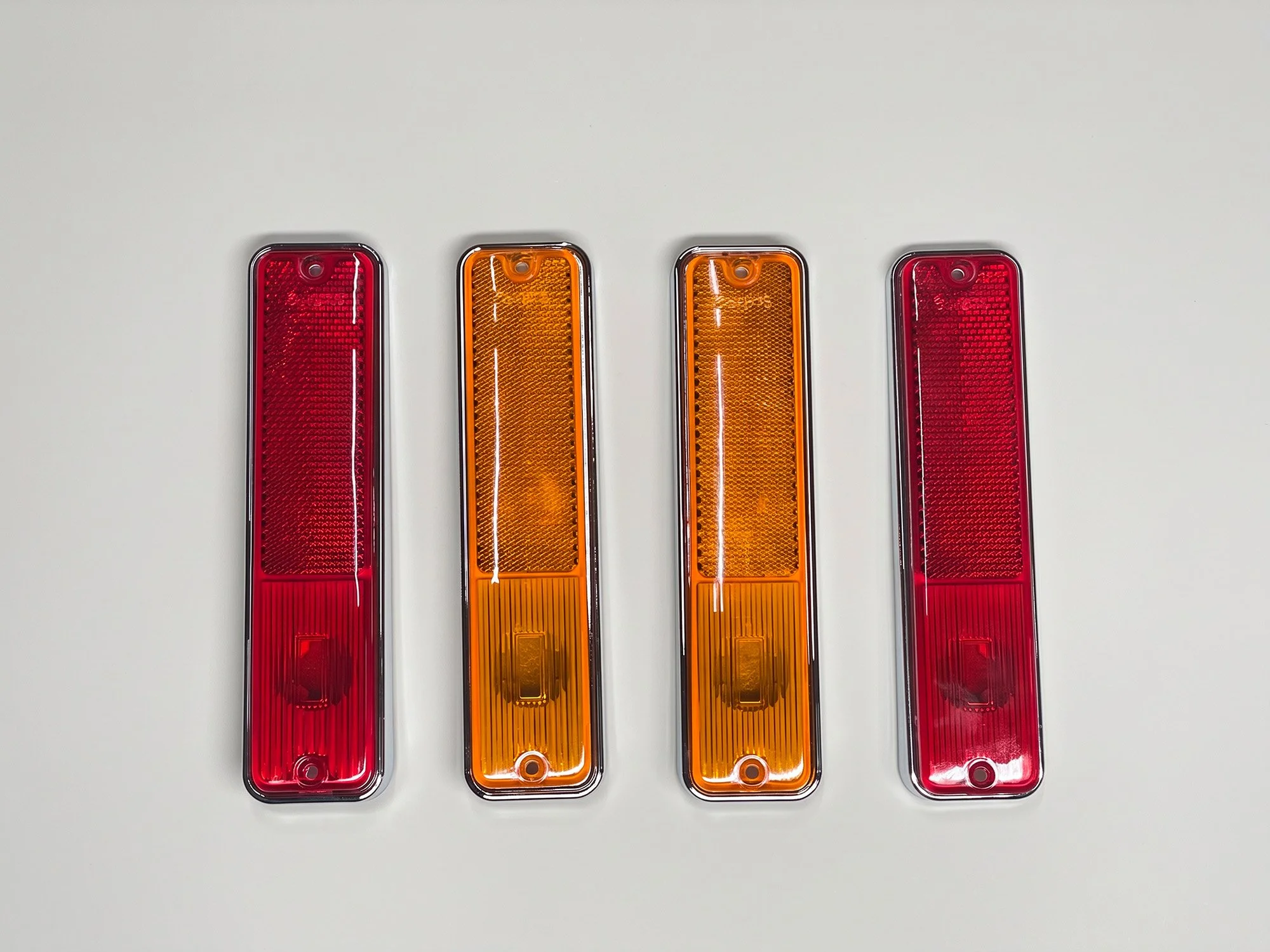 jeep-wagoneer-rectangular-side-marker-lights-02.jpg