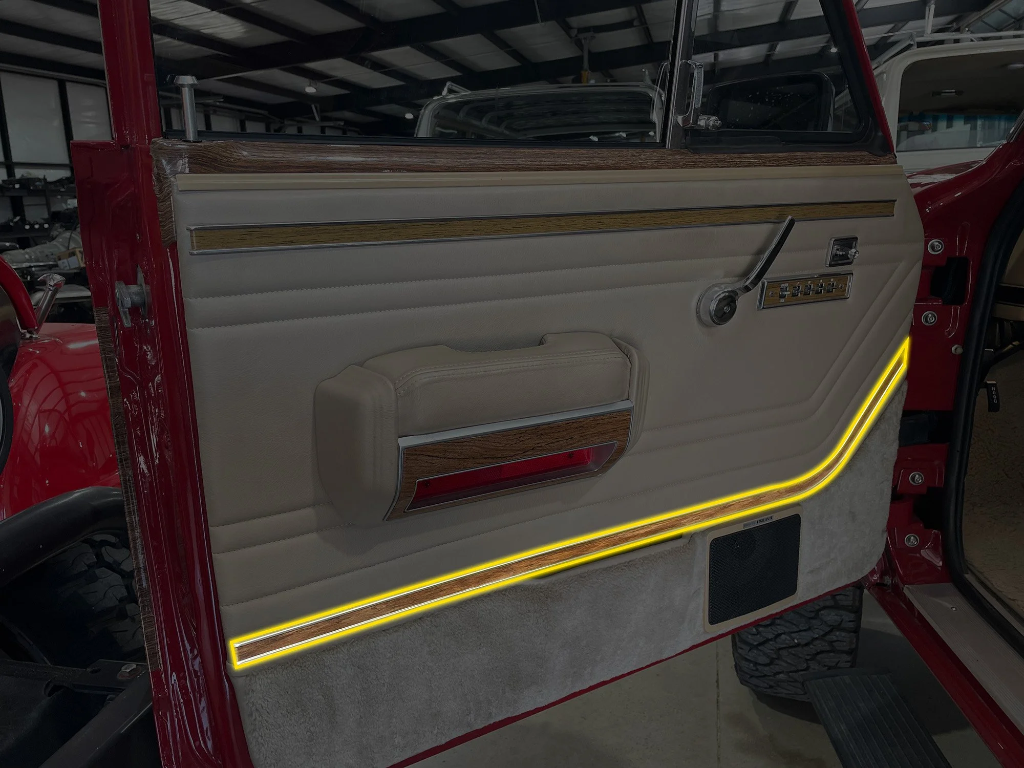 jeep-grand-wagoneer-interior-woodgrain-door-trim-15.jpg