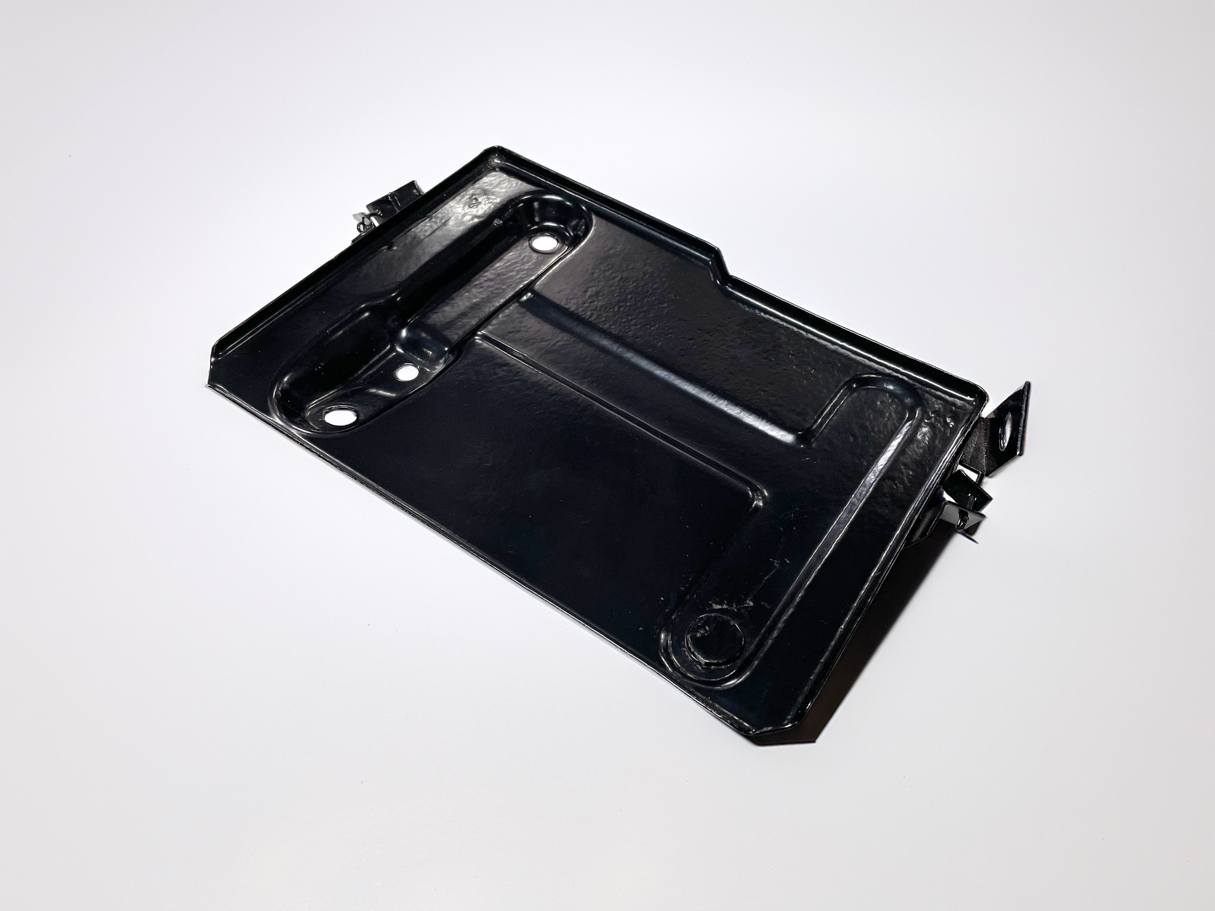 Early Model Jeep Battery Tray (1963–1973) – Wagoneer, Grand Wagoneer, Cherokee & J-Truck – Restored OEM, Powder Coated