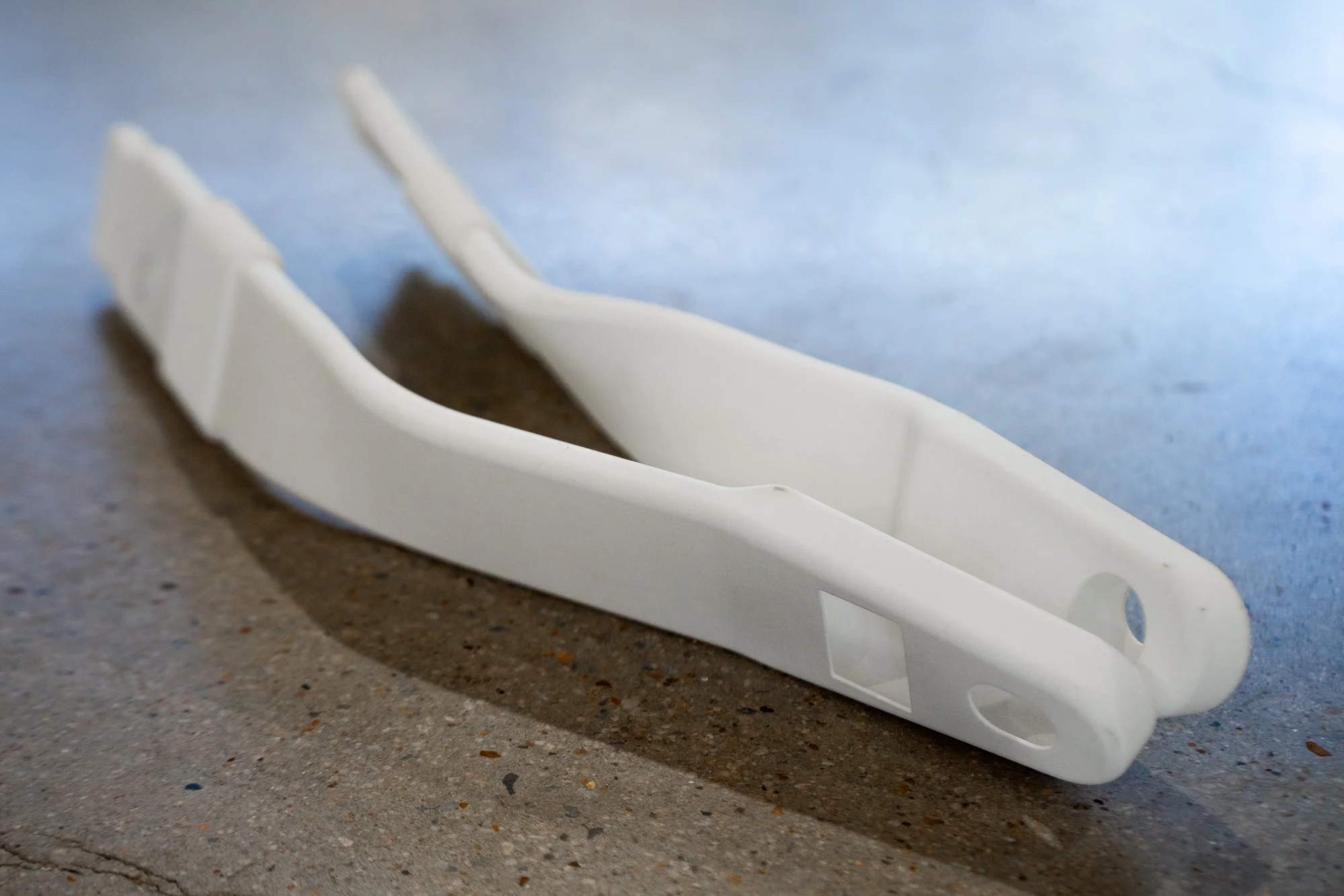 Seat belt sleeve close-up – durable material with paint-absorbent surface for customization
