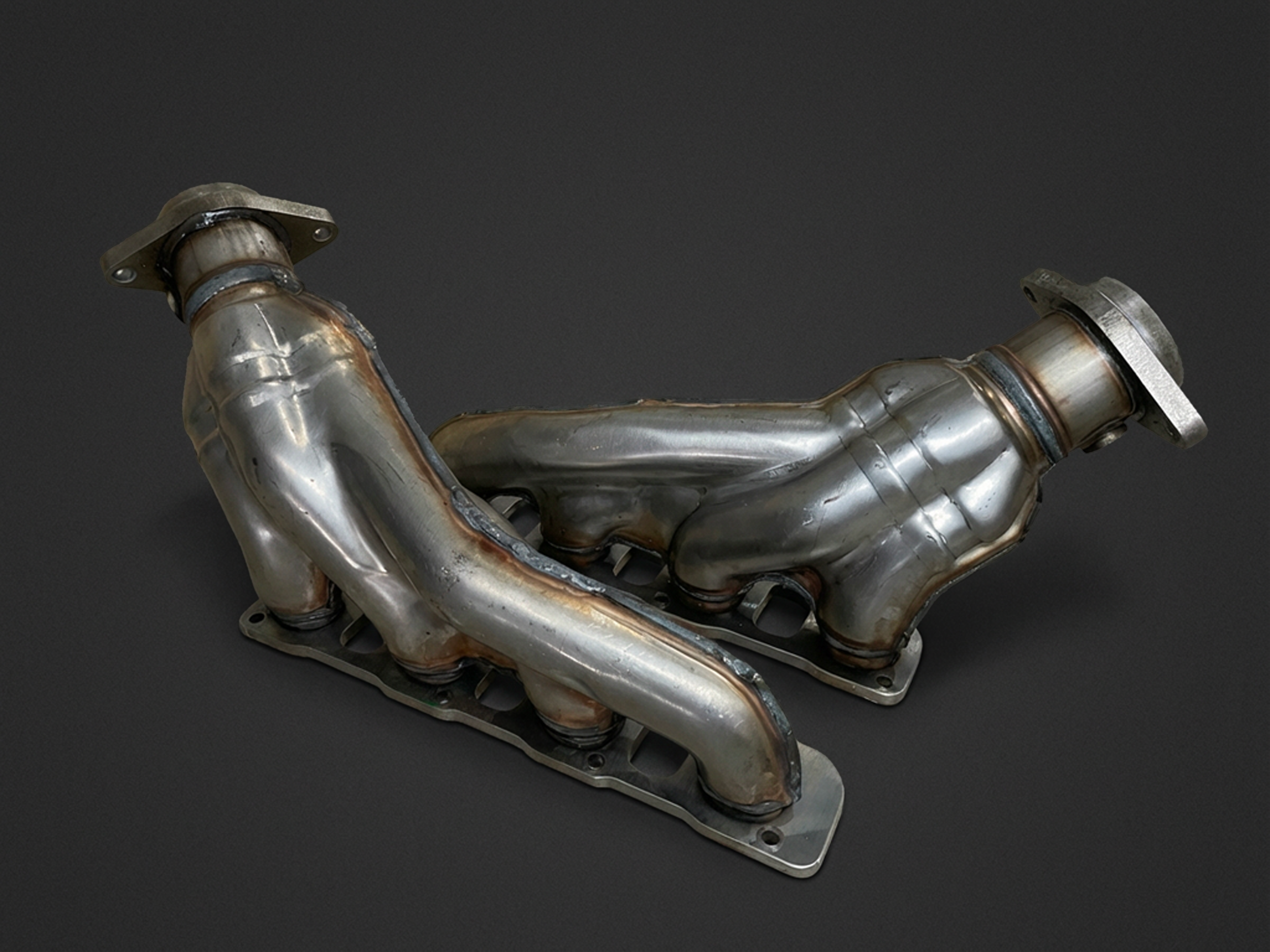 unused-oem-mopar-392-6-4-hemi-exhaust-manifolds-03.png