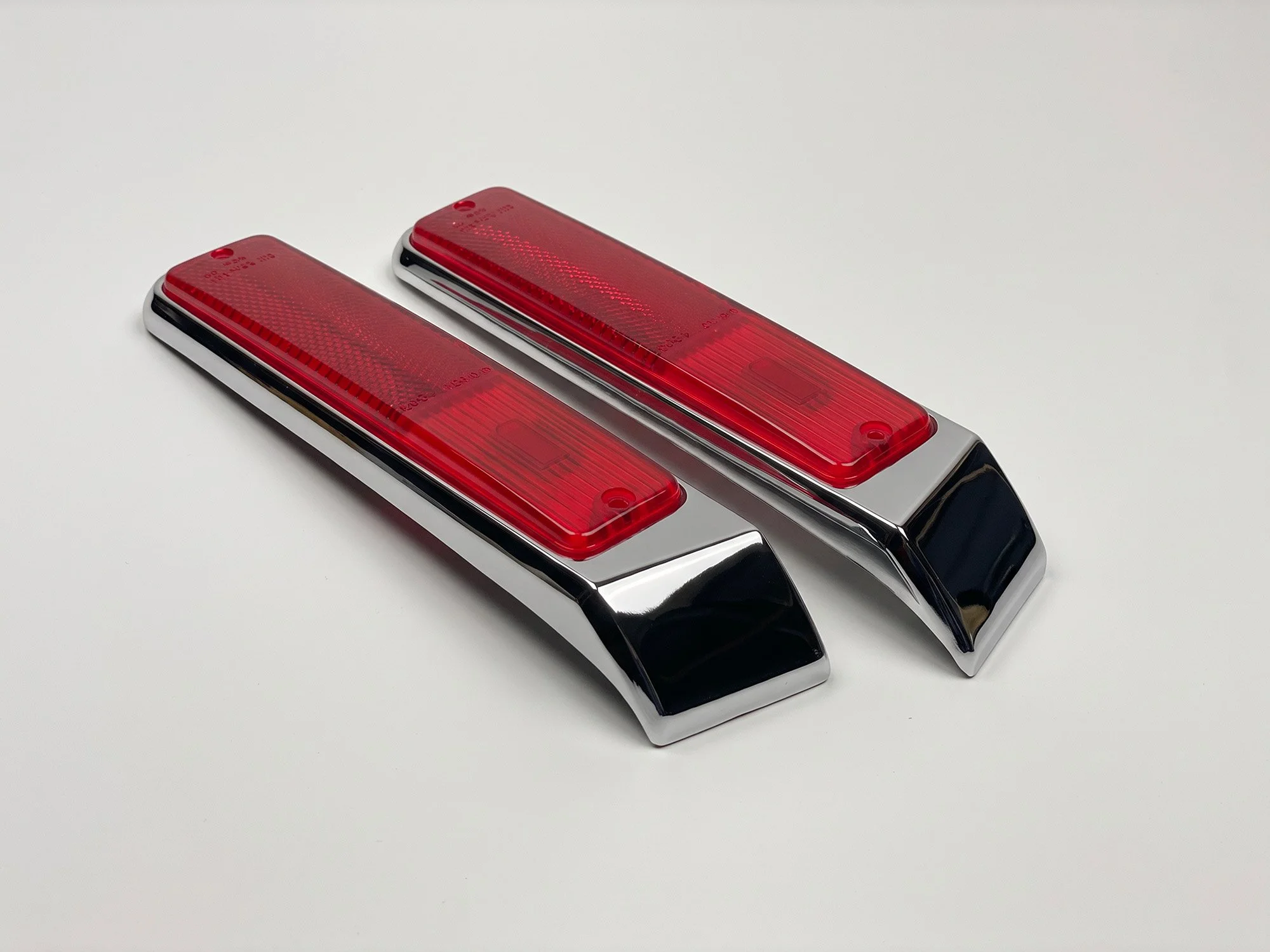 jeep-grand-wagoneer-wraparound-side-marker-lights-05.jpg
