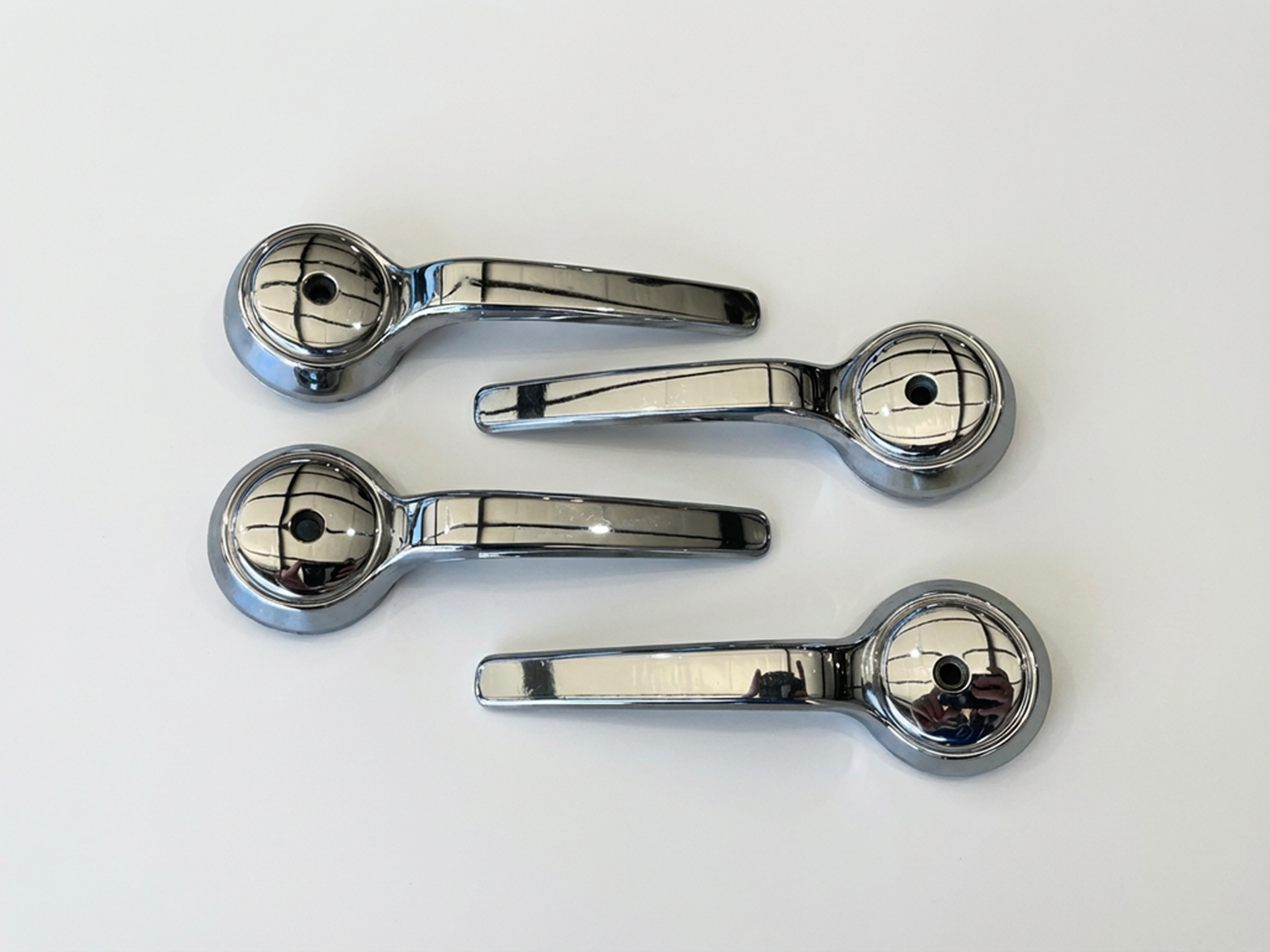 Restored Jeep Wagoneer Interior Door Handles (1979–1991) | OEM