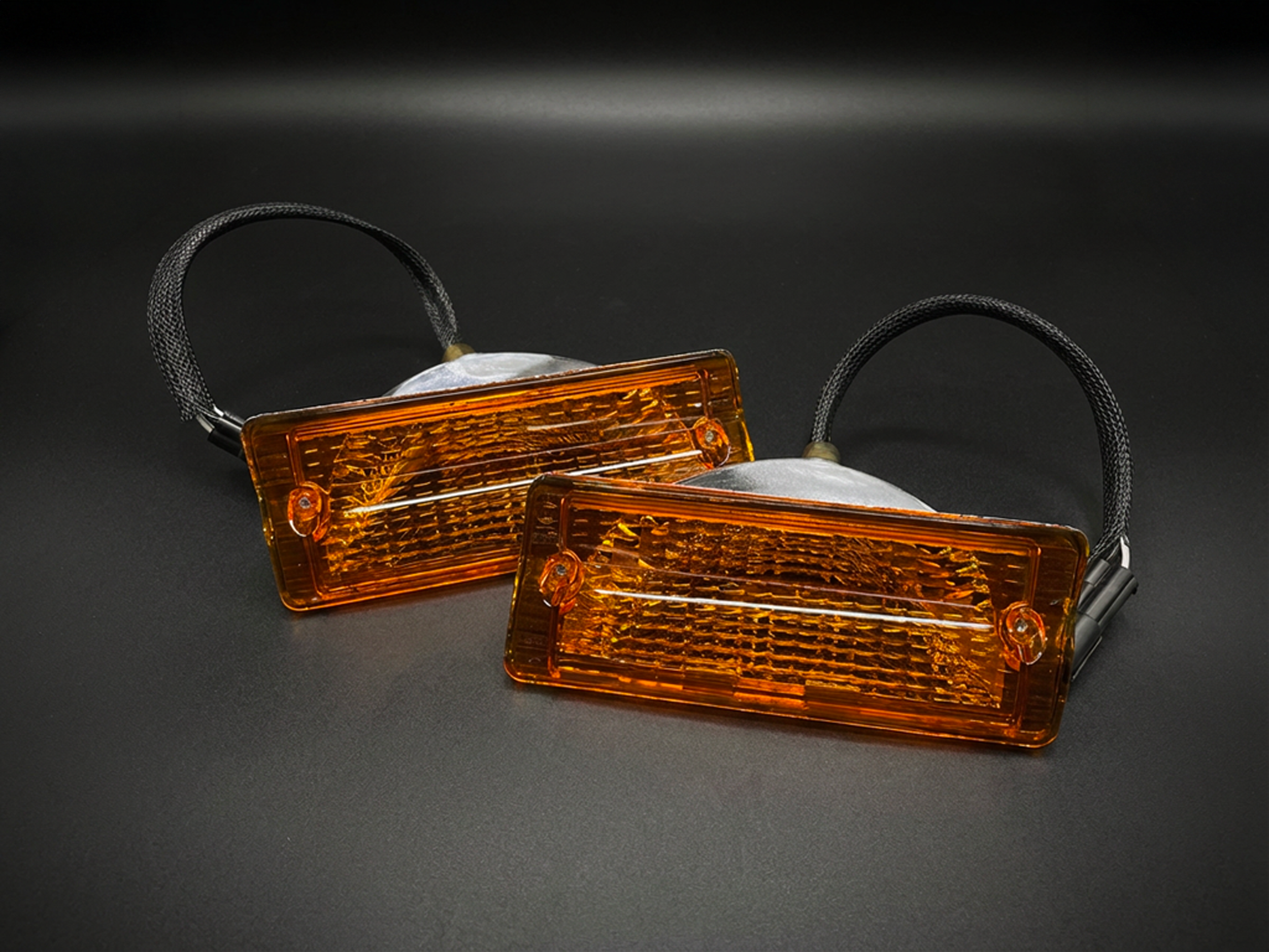 Jeep SJ Parking Lamp / Turn Signal Assembly – Wagoneer, Grand Wagoneer, Cherokee & J-Series (Pair)