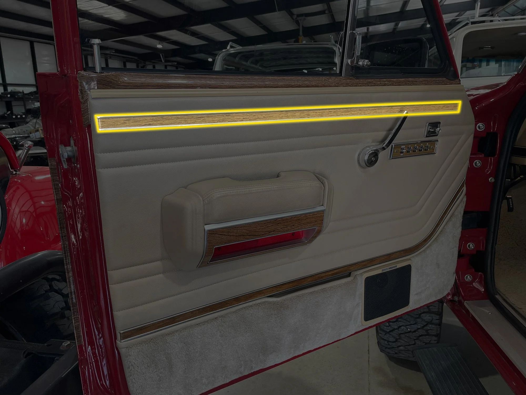jeep-grand-wagoneer-interior-woodgrain-door-trim-16.jpg