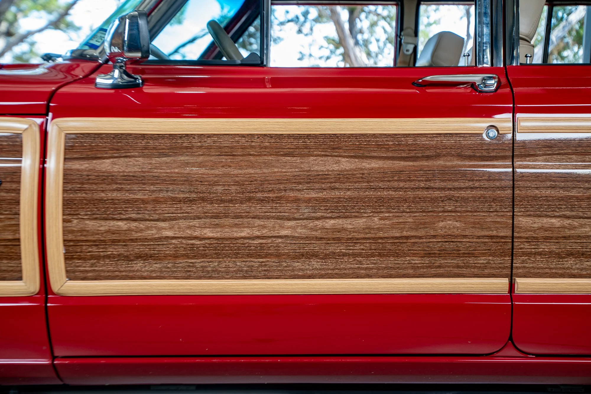 jeep-wagoneer-grand-wagoneer-exterior-woodgrain-vinyl-kit-02.jpg
