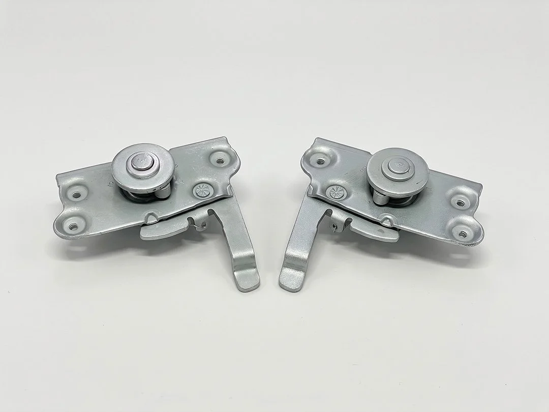 jeep-wagoneer-round-style-tailgate-latch-01.jpg