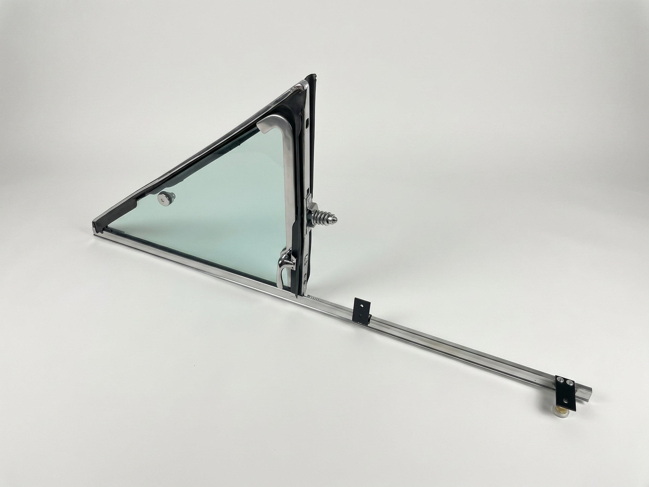 jeep-wagoneer-vent-window-assembly-restored-pair-03.jpg