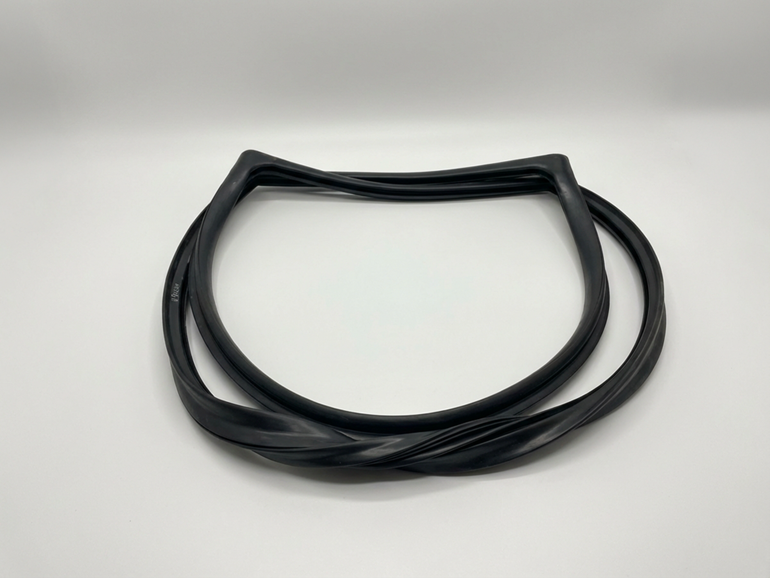 jeep-fsj-front-windshield-seal-1963-1991-04.png