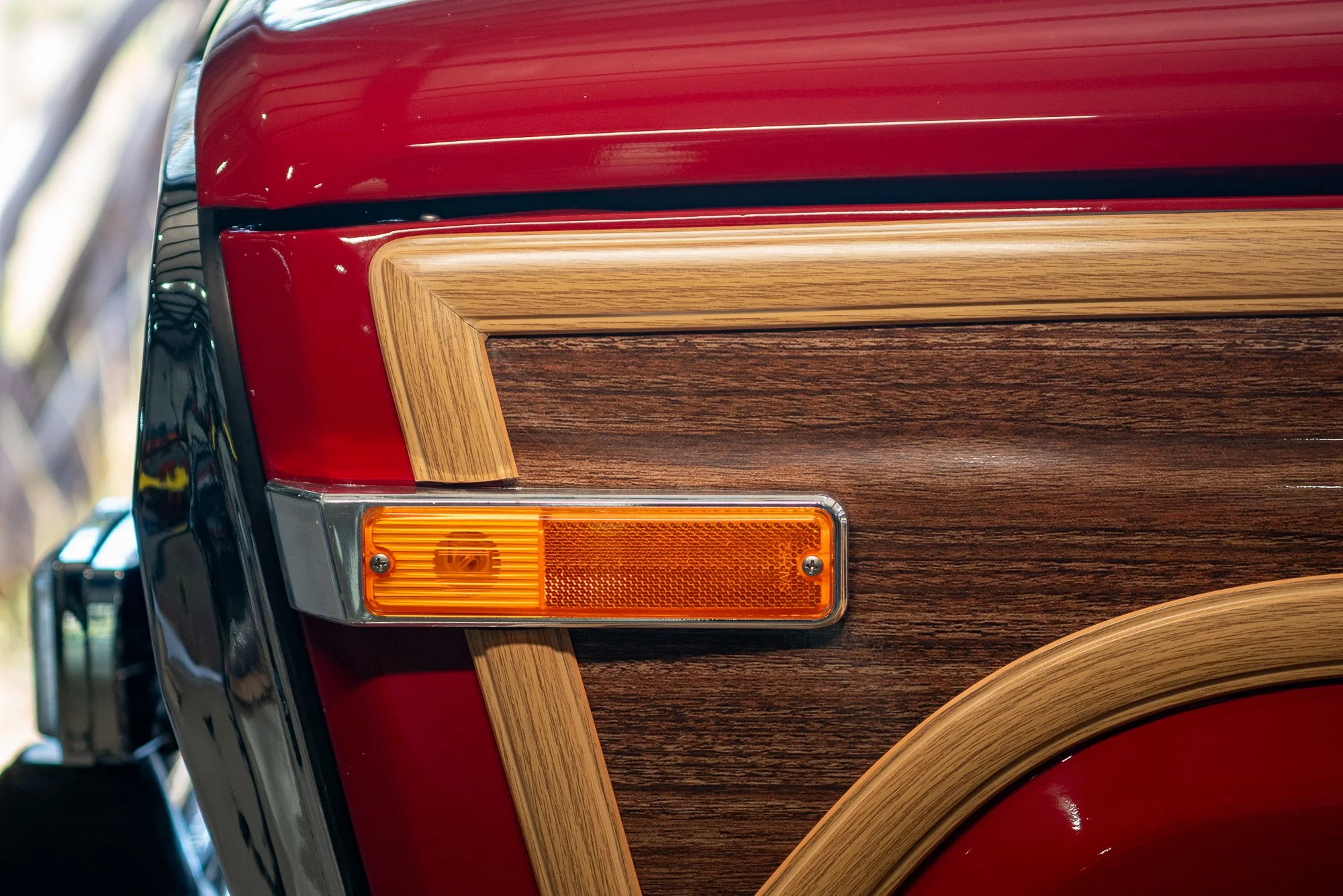 Exterior Woodgrain Vinyl Kit – Pre-Cut or Bulk Roll – Jeep Wagoneer & Grand Wagoneer