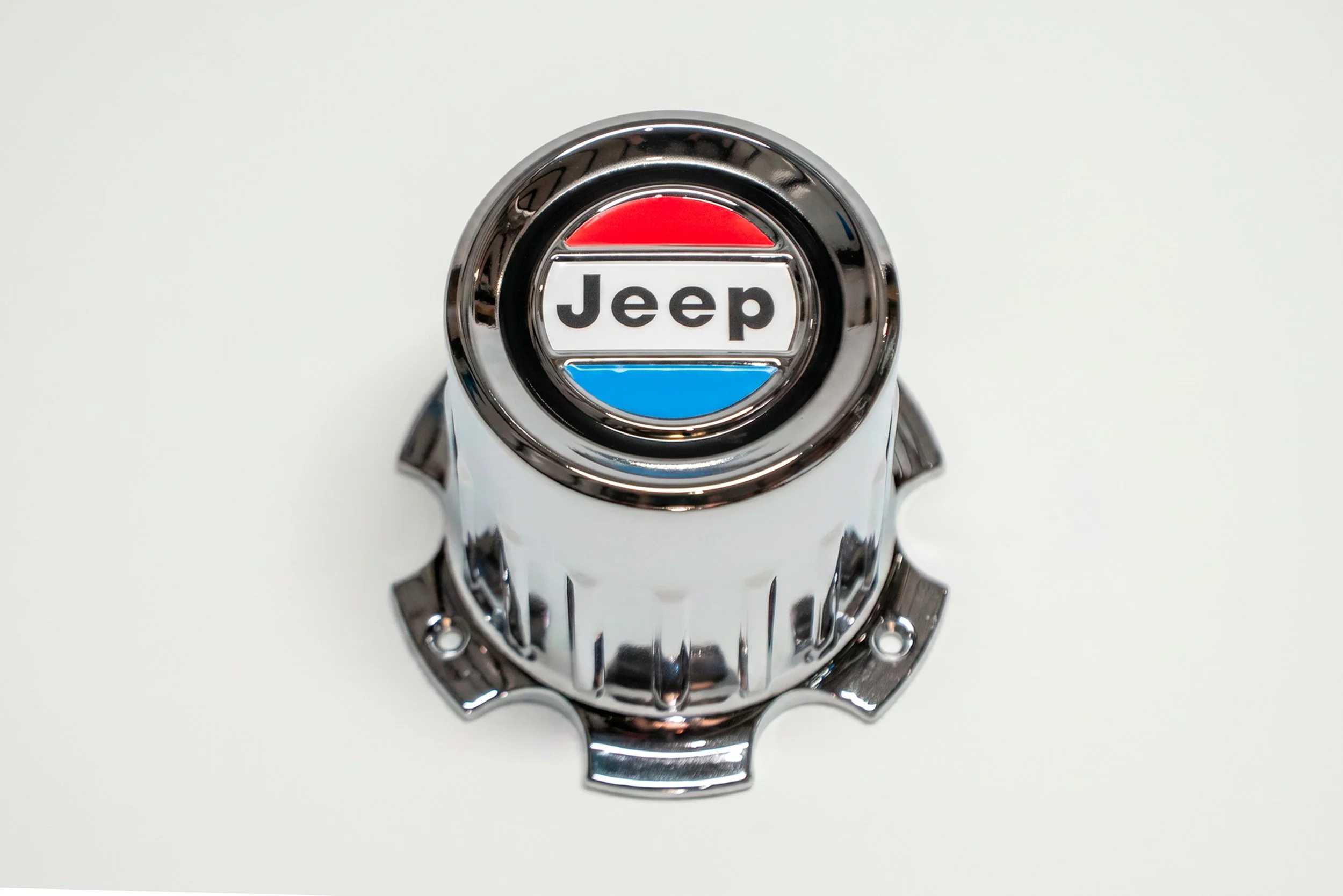 Heritage Red, White & Blue Jeep Wheel Center Cap – Fits Jeep Wagoneer, Grand Wagoneer, Cherokee & J-Truck