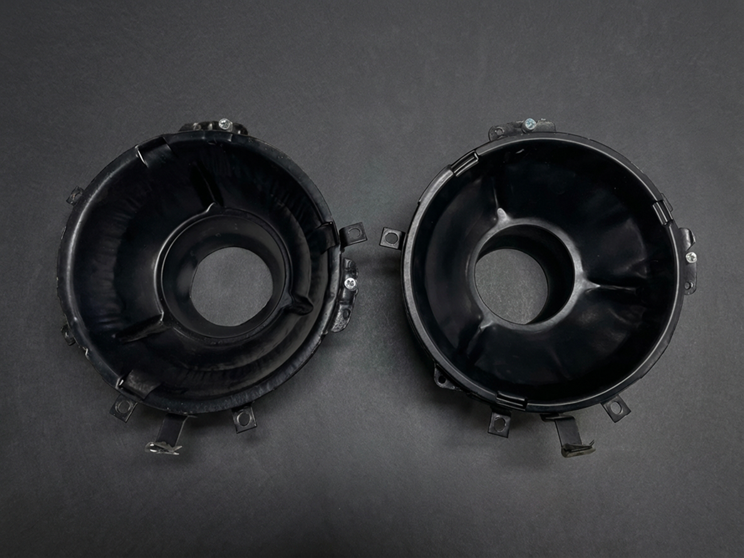 restored-jeep-headlight-bucket-round-rectangular-63-91-01.png