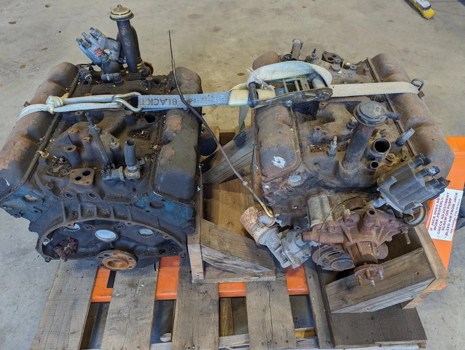 amc-360-59l-v8-engine-jeep-wagoneer-05.jpeg