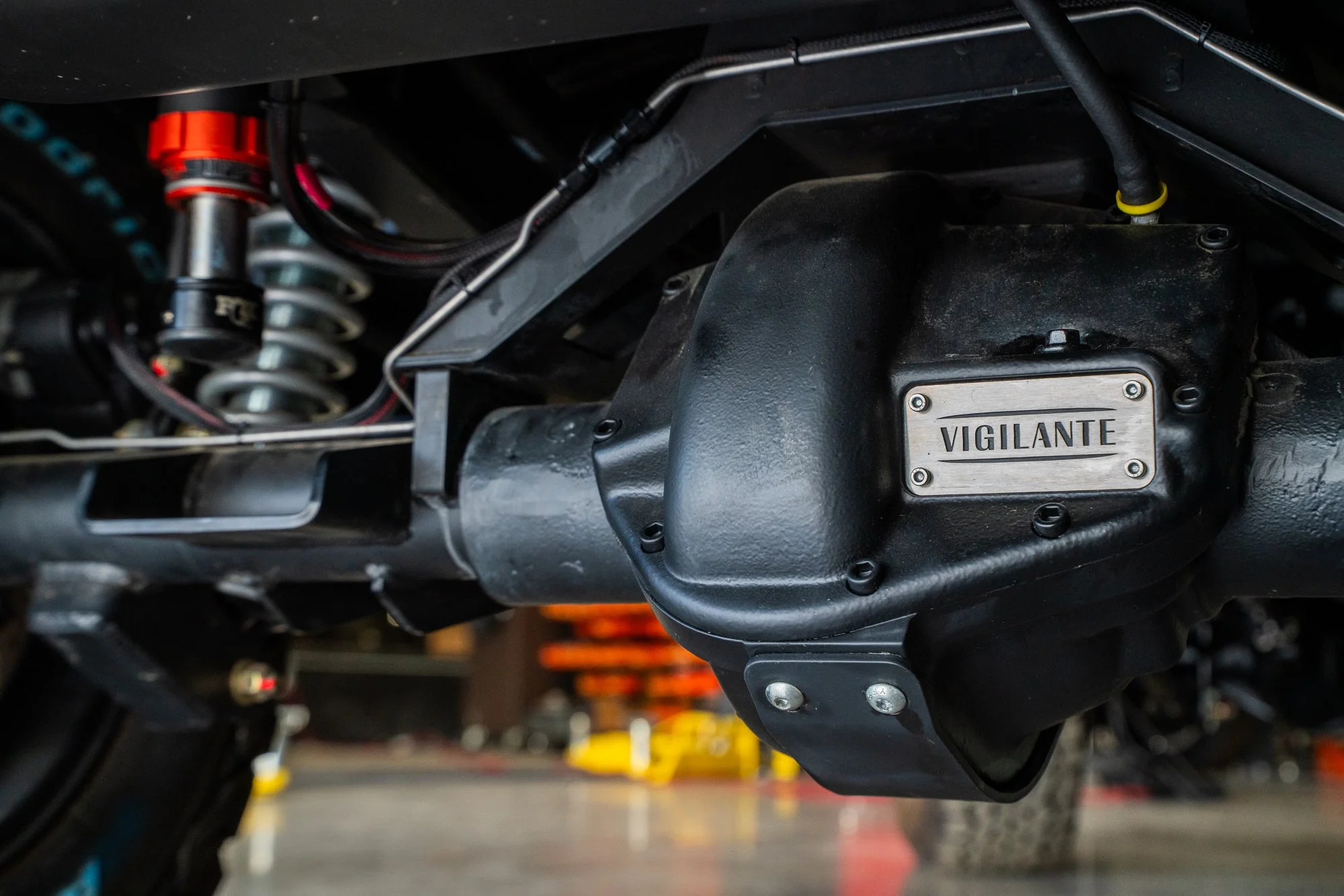 vigilante-rolling-chassis-jeep-wagoneer-full-build-rear-axel.jpg