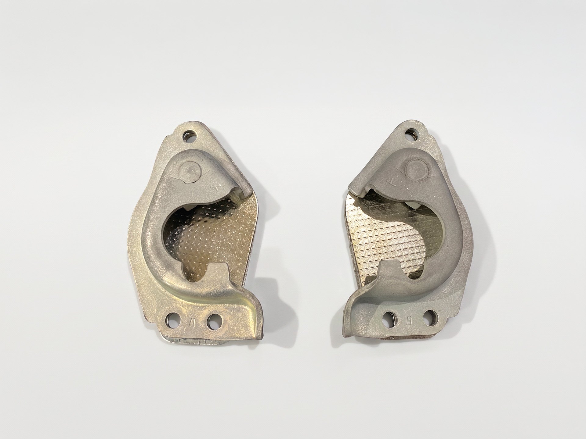 jeep-door-latch-striker-pair-1963-1978-02.jpg