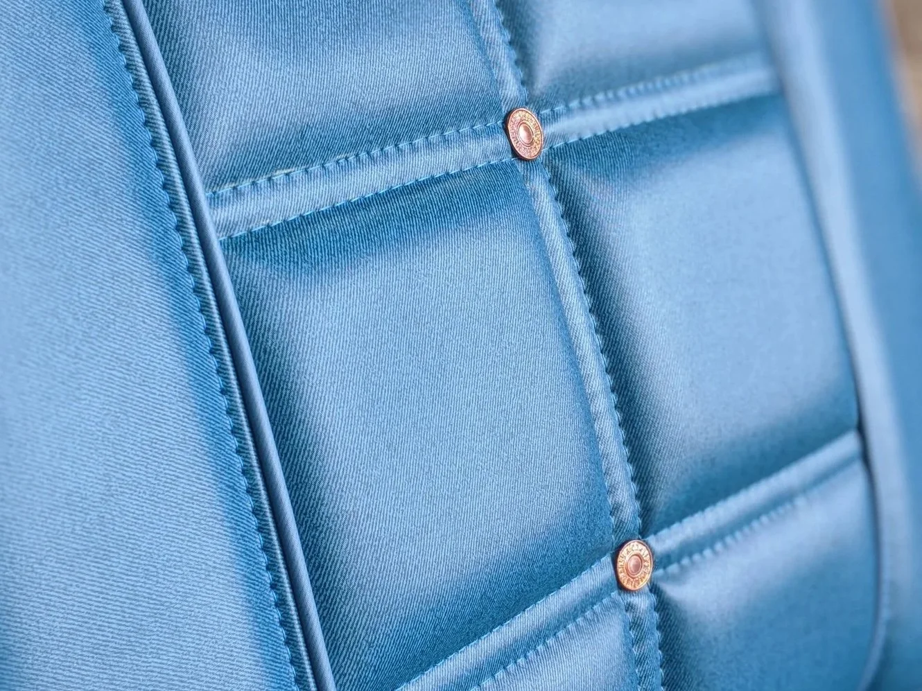 jeep-levis-seat-buttons-scripted-levi-strauss-04.jpeg