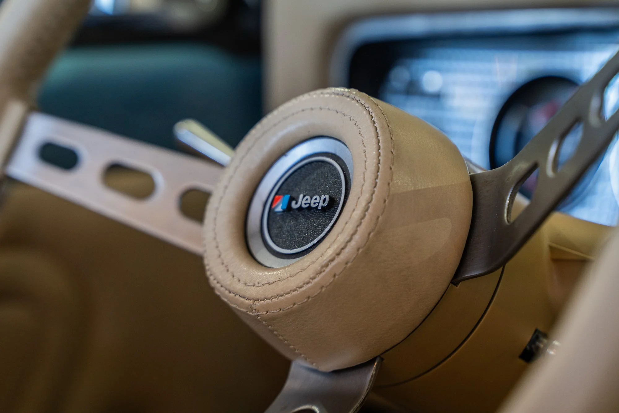jeep-cherokee-interior-component-restoration-06.jpg (Copy)