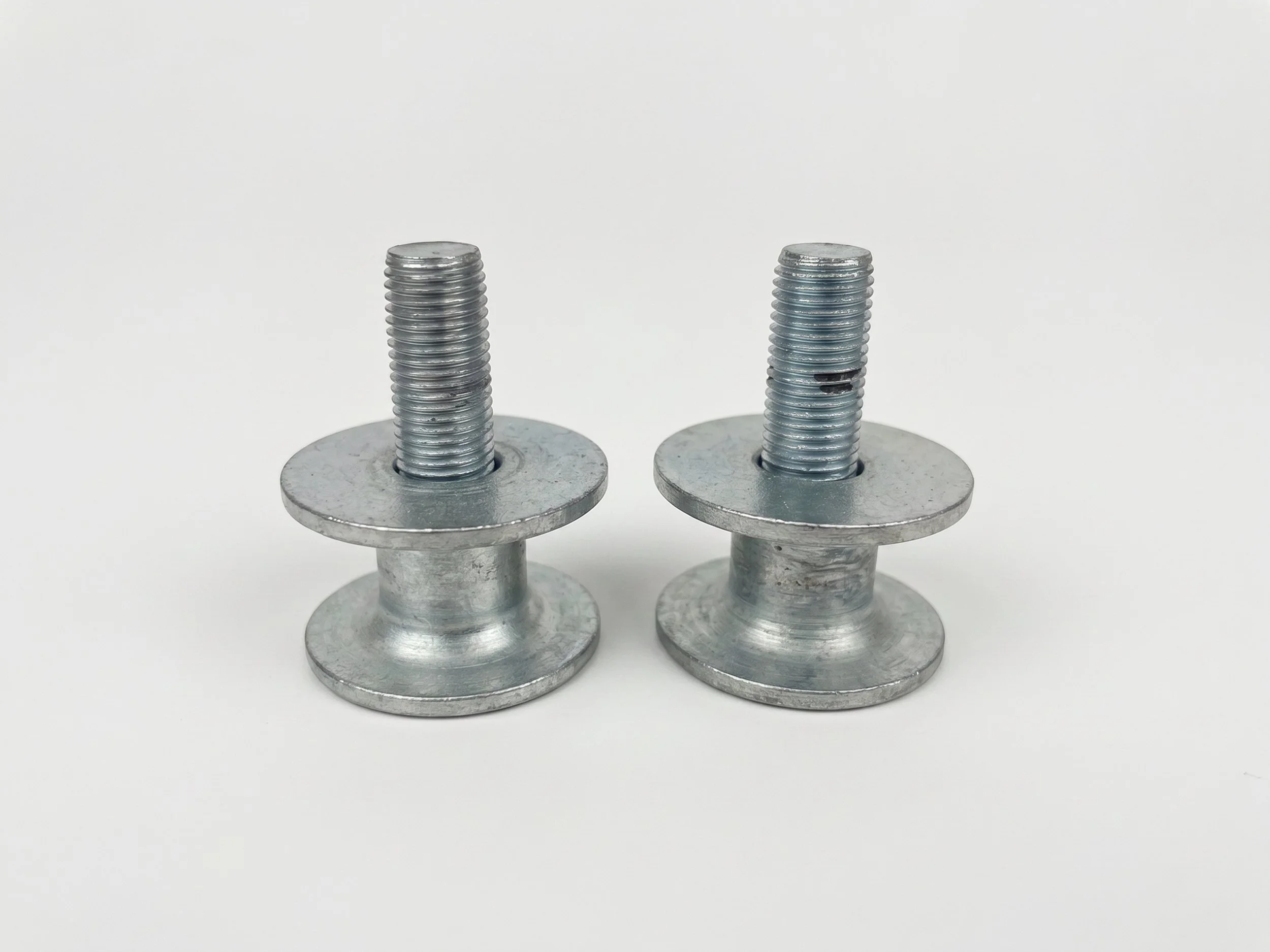 jeep-rear-seat-latch-striker-set-03.jpeg