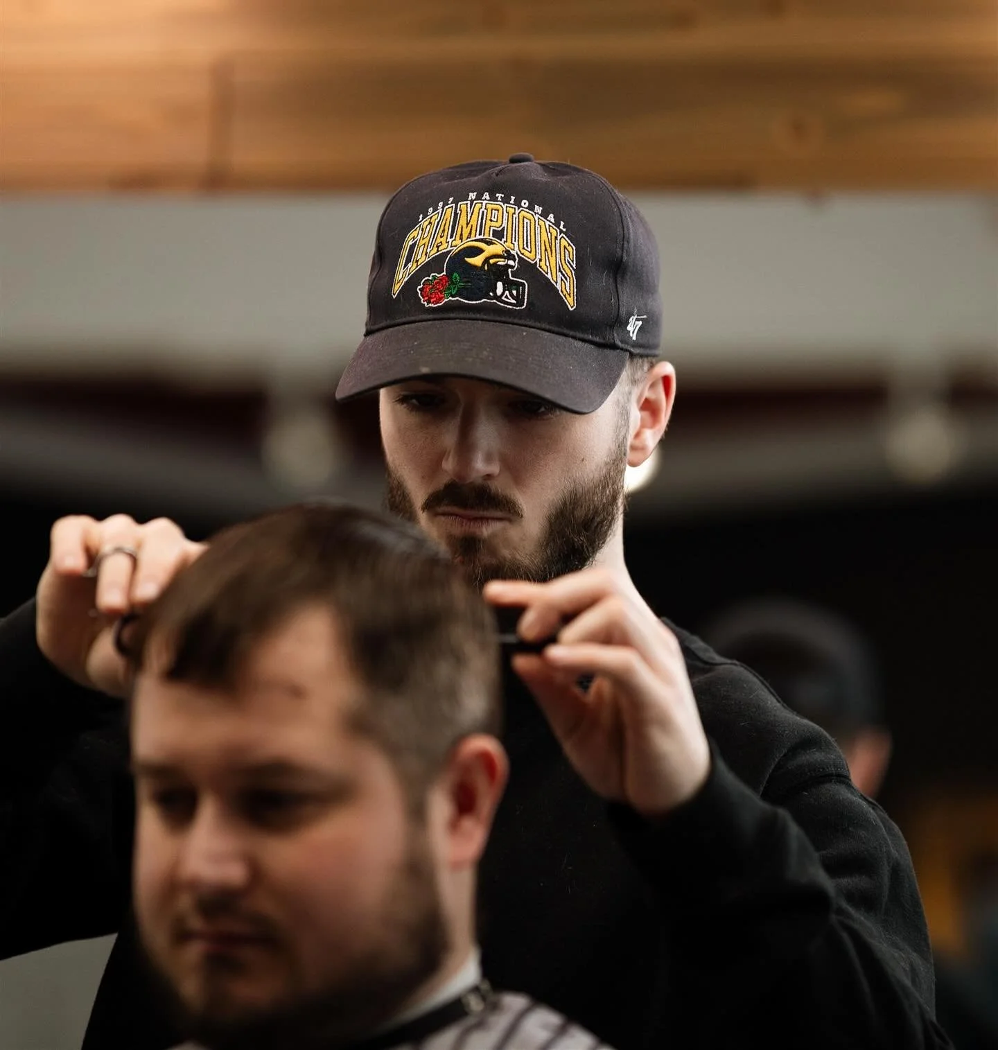 SCREAMING HAPPY BIRTHDAY to the one and only, @austins_alloutcutz 🎉🥳 We are so grateful to have you at Henchmen and all that you do. We hope your birthday is as amazing as you are, boss! 💈