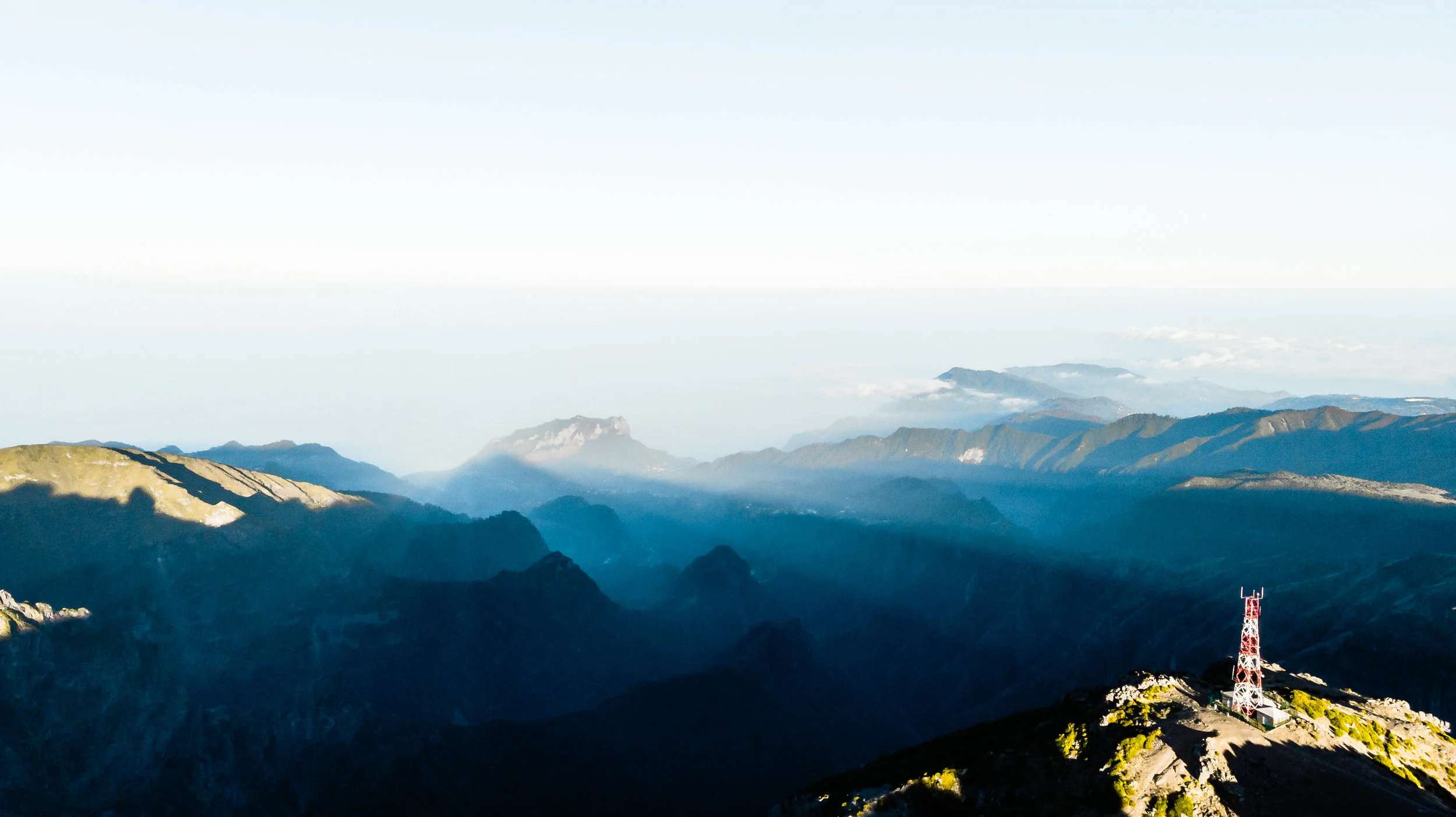 Evening light at Pico do Arieiro. DJI Mavic Air