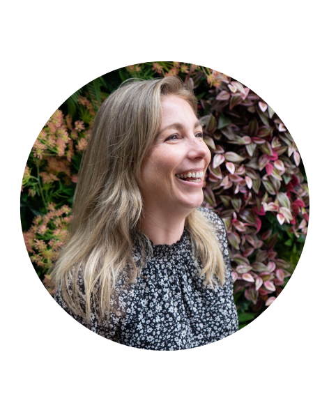 Tina Cooper   Tina is a Talent Acquisition Specialist. She is an experienced and driven recruiter, with exposure to building big brands, emerging businesses and diverse sectors. Tina is a true corporate generalist, able to turn her hand to multiple industries, levels and talent contexts, with deep experience Technology and Digital resourcing.