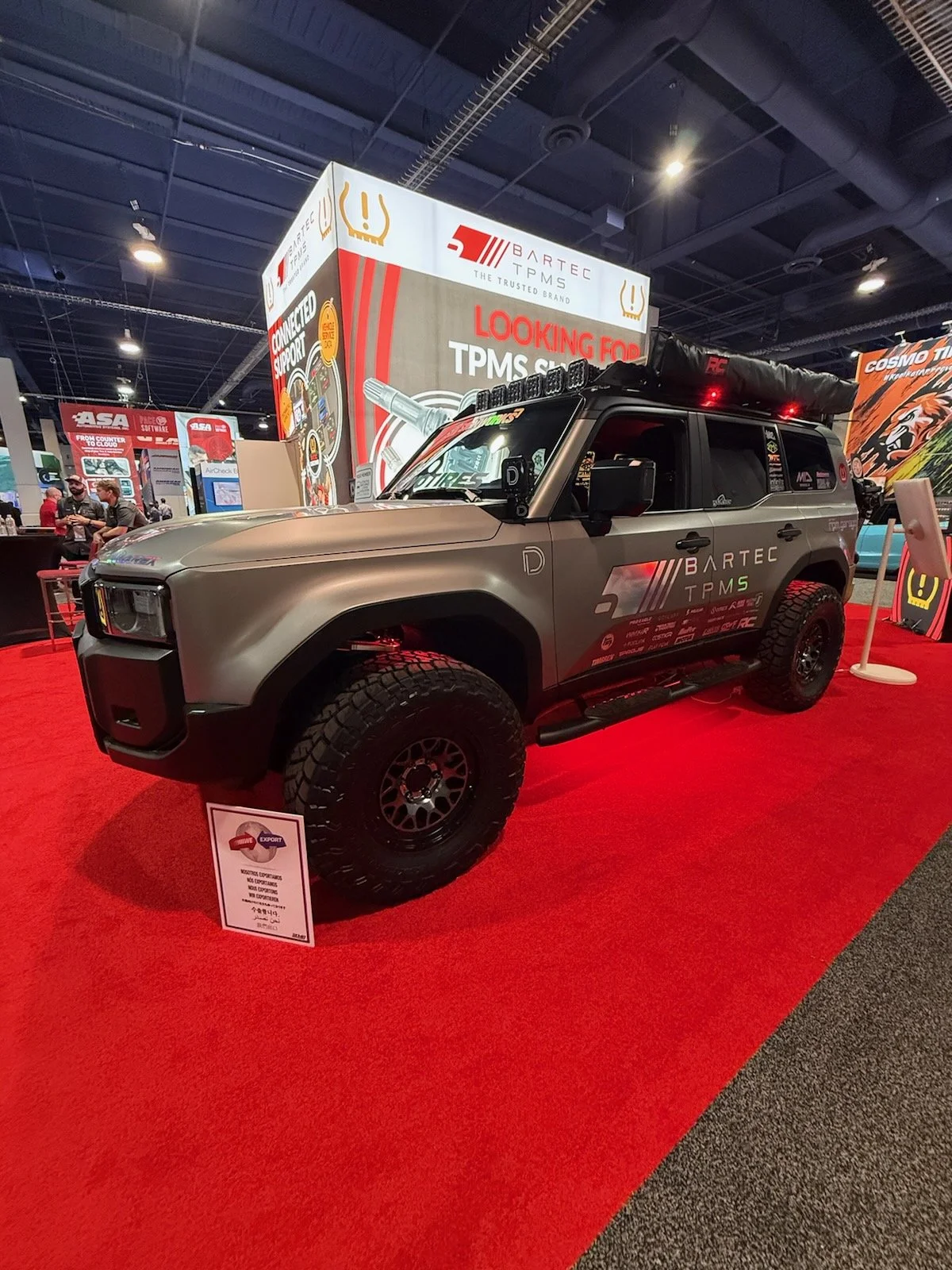 TOYOTA LC250 ARMORY SWING OUT TIRE CARRIER