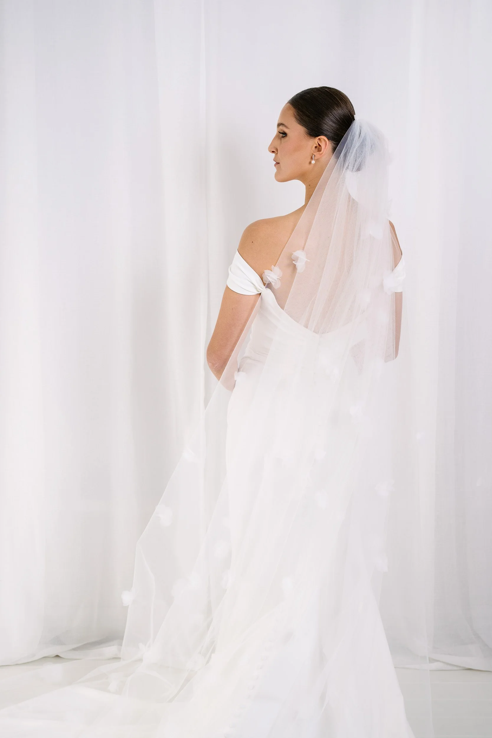 AN7001-F Brides_by_Mancini_Veils_Clr_Low-81.jpg