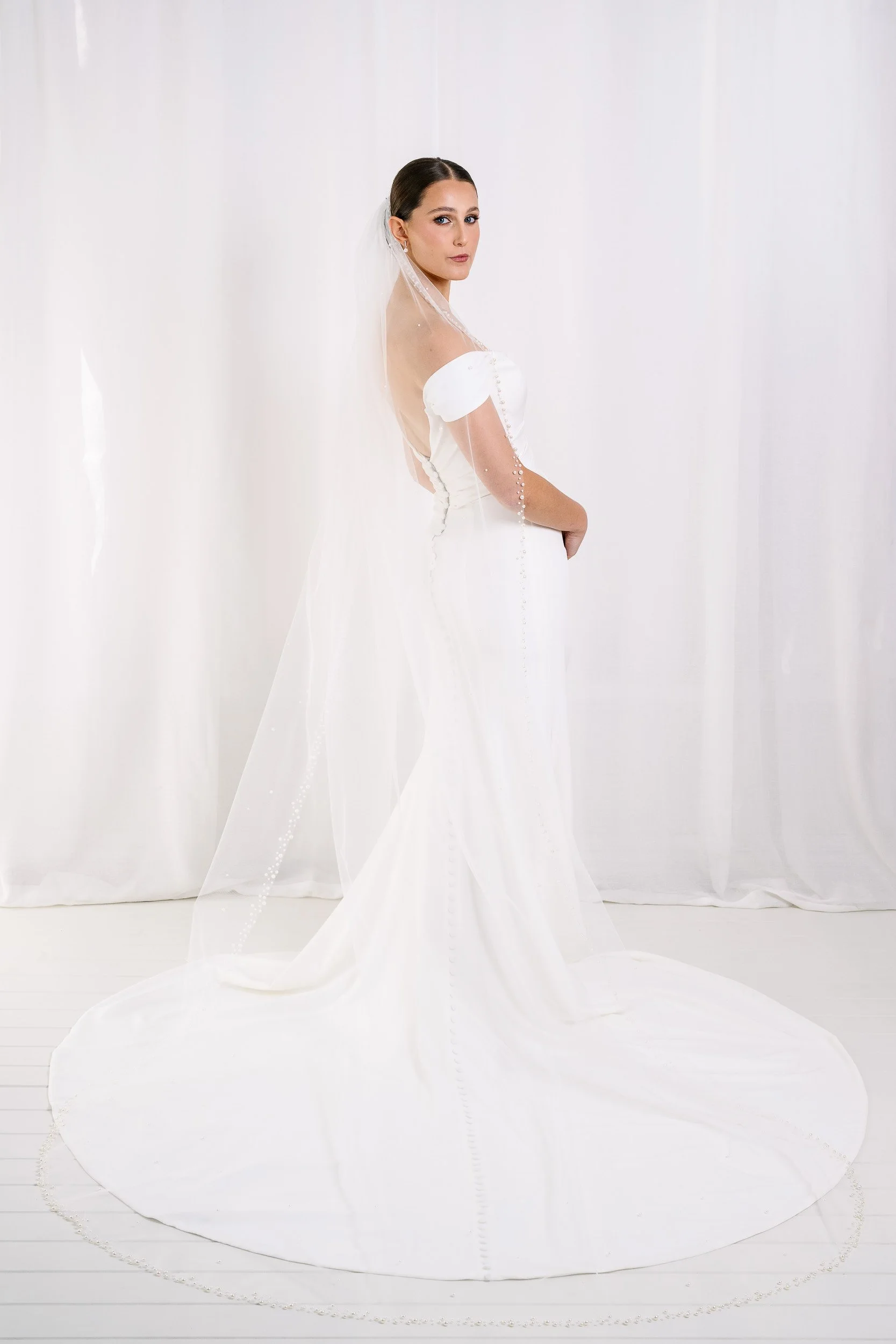 AN8001-P Brides_by_Mancini_Veils_Clr_Low-134.jpg