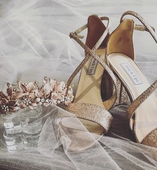 Bride & Groom magazine / Astra Bridal accessories