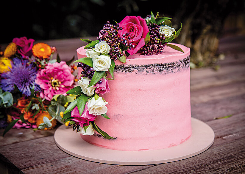 BG99•A20431CA Temptation Cakes.jpg