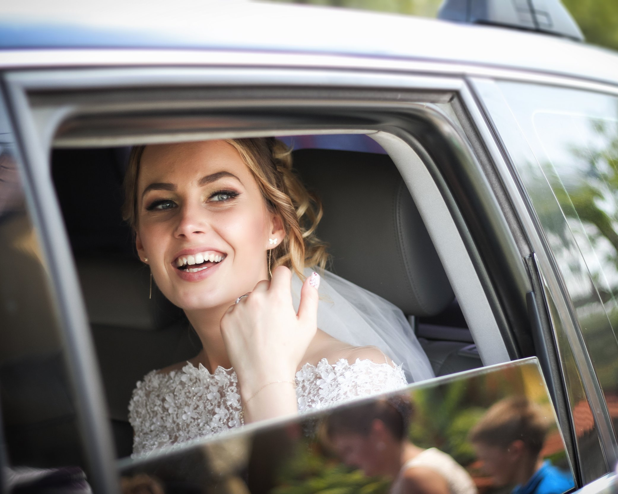 Pre-wedding beauty treatment timeline