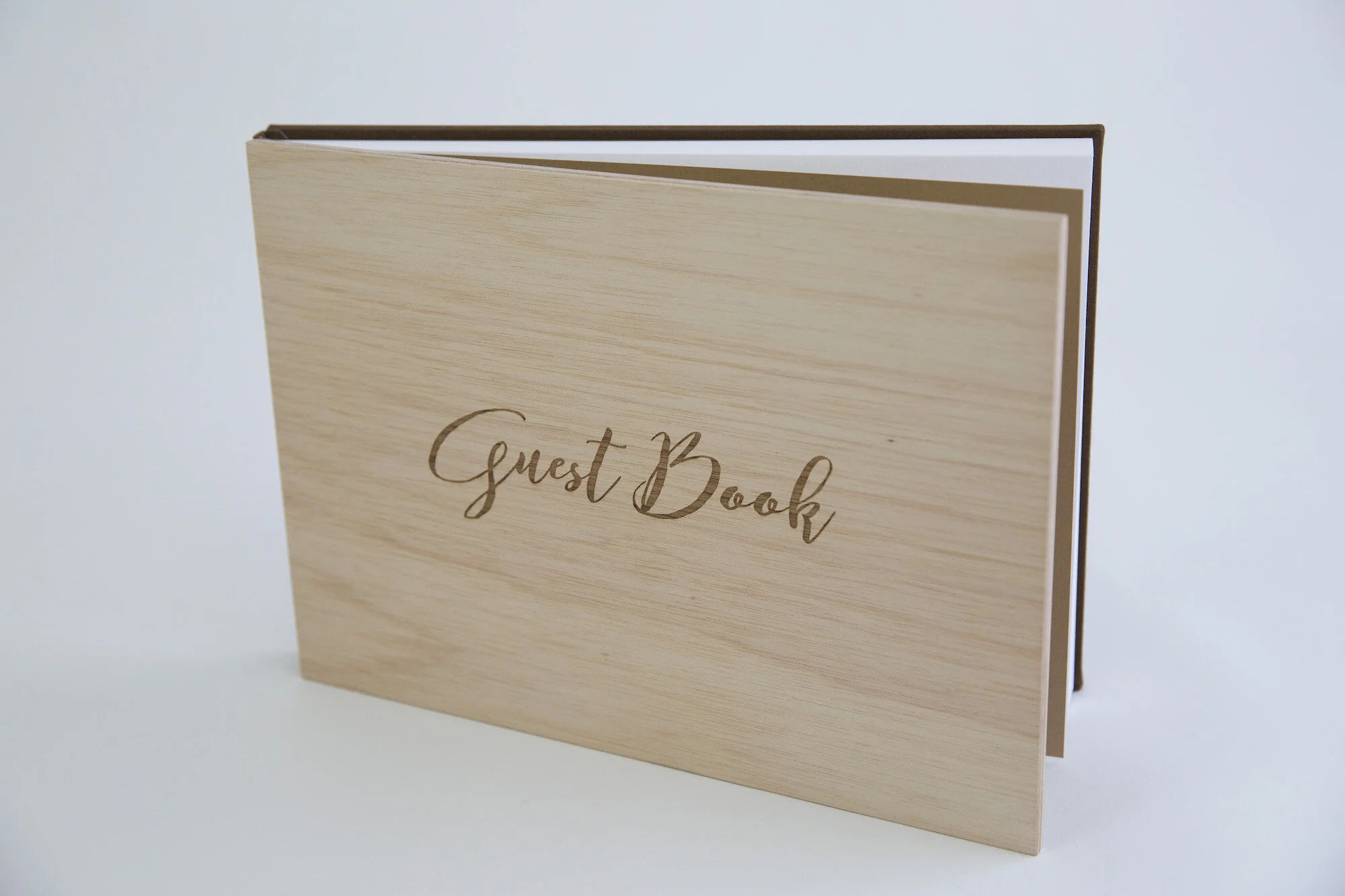 My Guestbook Bride Groom Magazine Nz S Number 1 Wedding Magazine