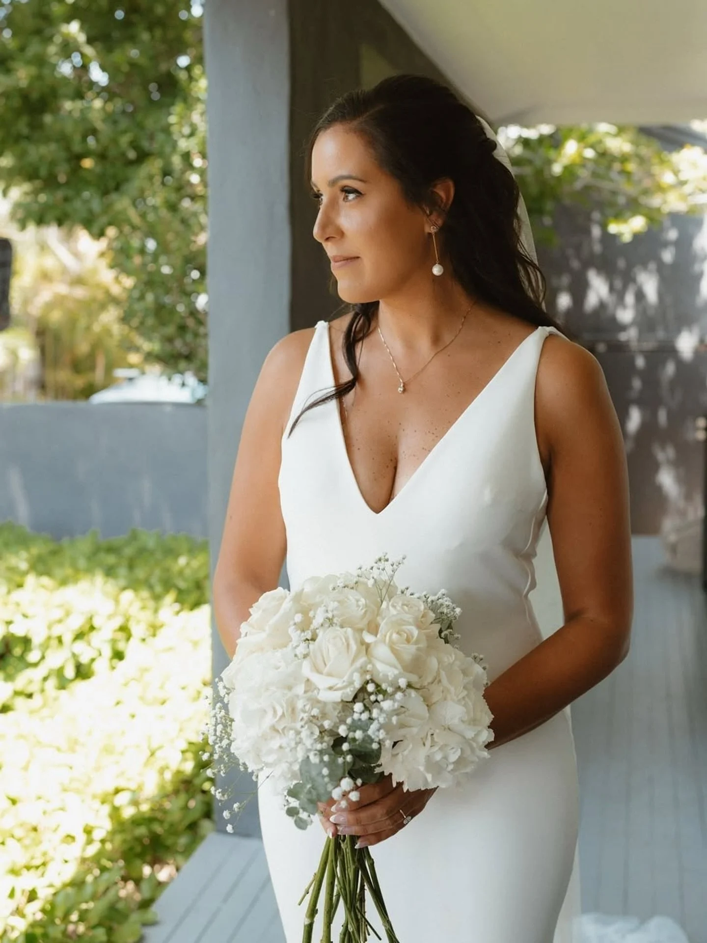 WIN 🤍 GIVEAWAY // Enter Now! The experienced team at Face Me Makeup &amp; Hair&nbsp;team will create your perfect look for your wedding day,&nbsp;enhancing your style and ensuring you feel stunning and confident.&nbsp;We have an amazing @facememakeu