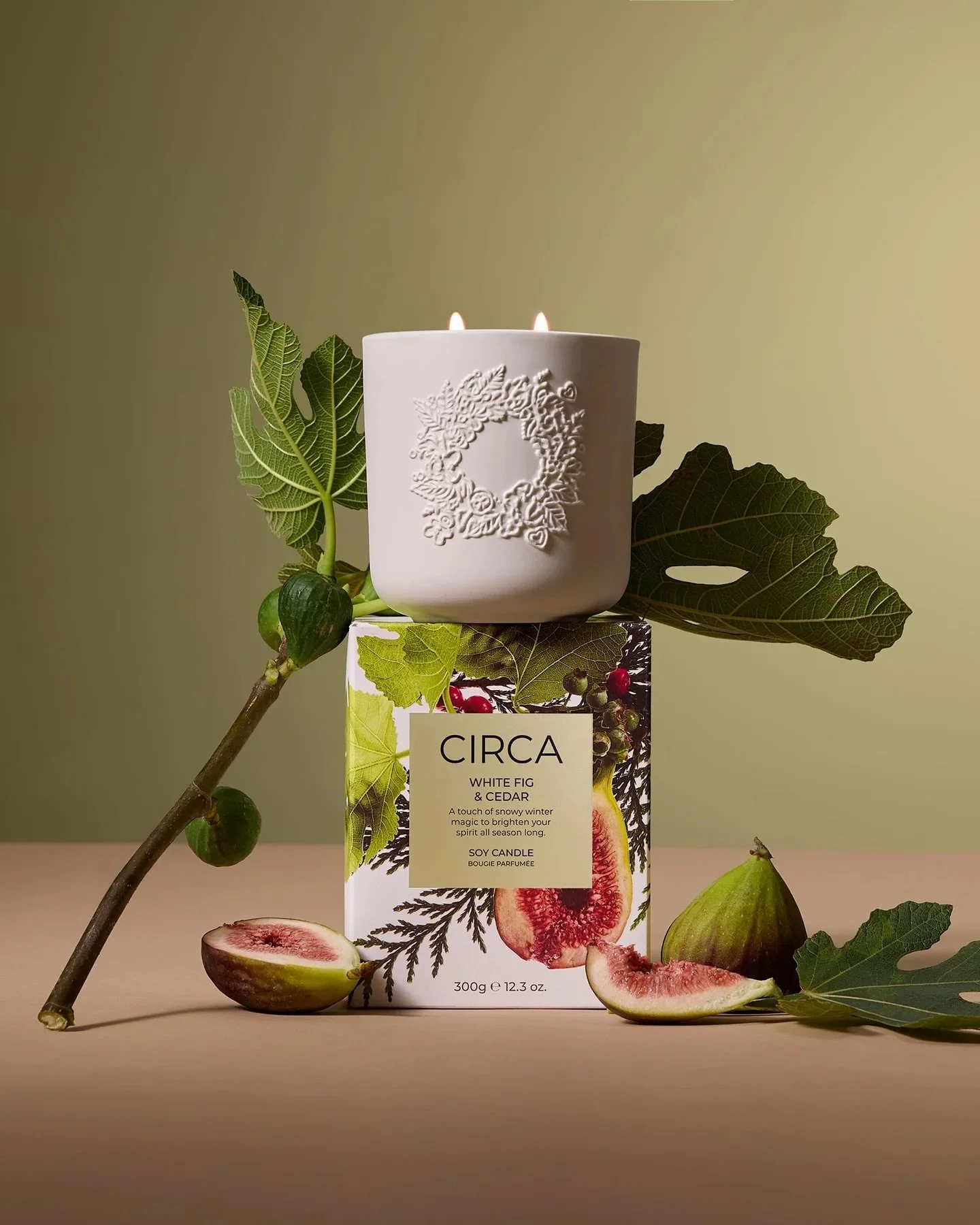 LOVE // Celebrate a summer Christmas with @circafragrances Joy to the World Collection 🕯️This classic collection features wonderful scents that transform your home into a festive oasis, capturing the magic of golden summer days and joyful moments wi