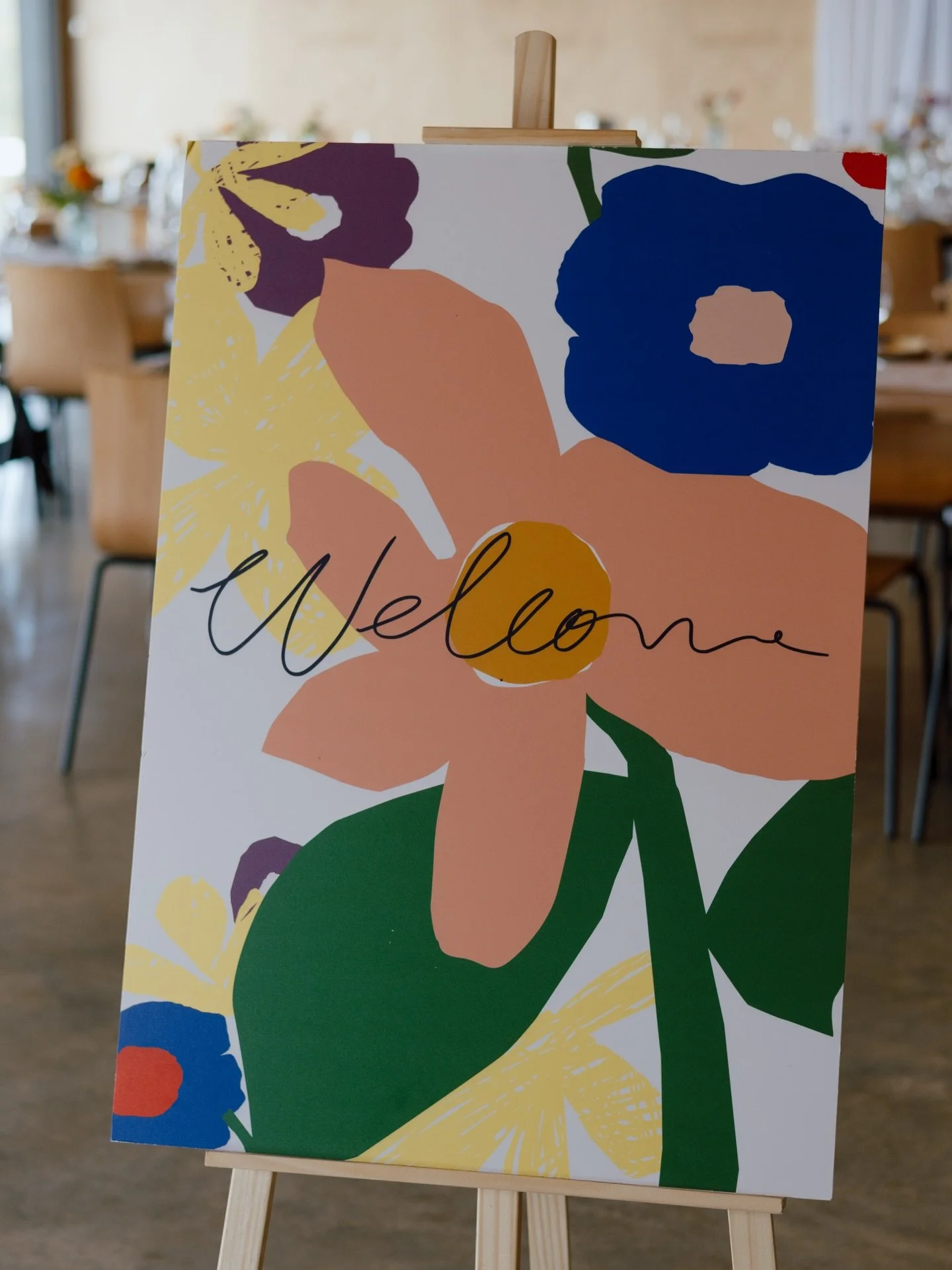 REAL LOVE 🌸 WEDDING FEATURE // Cath &amp; Thomas | 🌼  I always envisioned a DIY-style wedding but underestimated the effort required while working full-time and parenting. Luckily, we found amazing suppliers to help create our summer cocktail-style