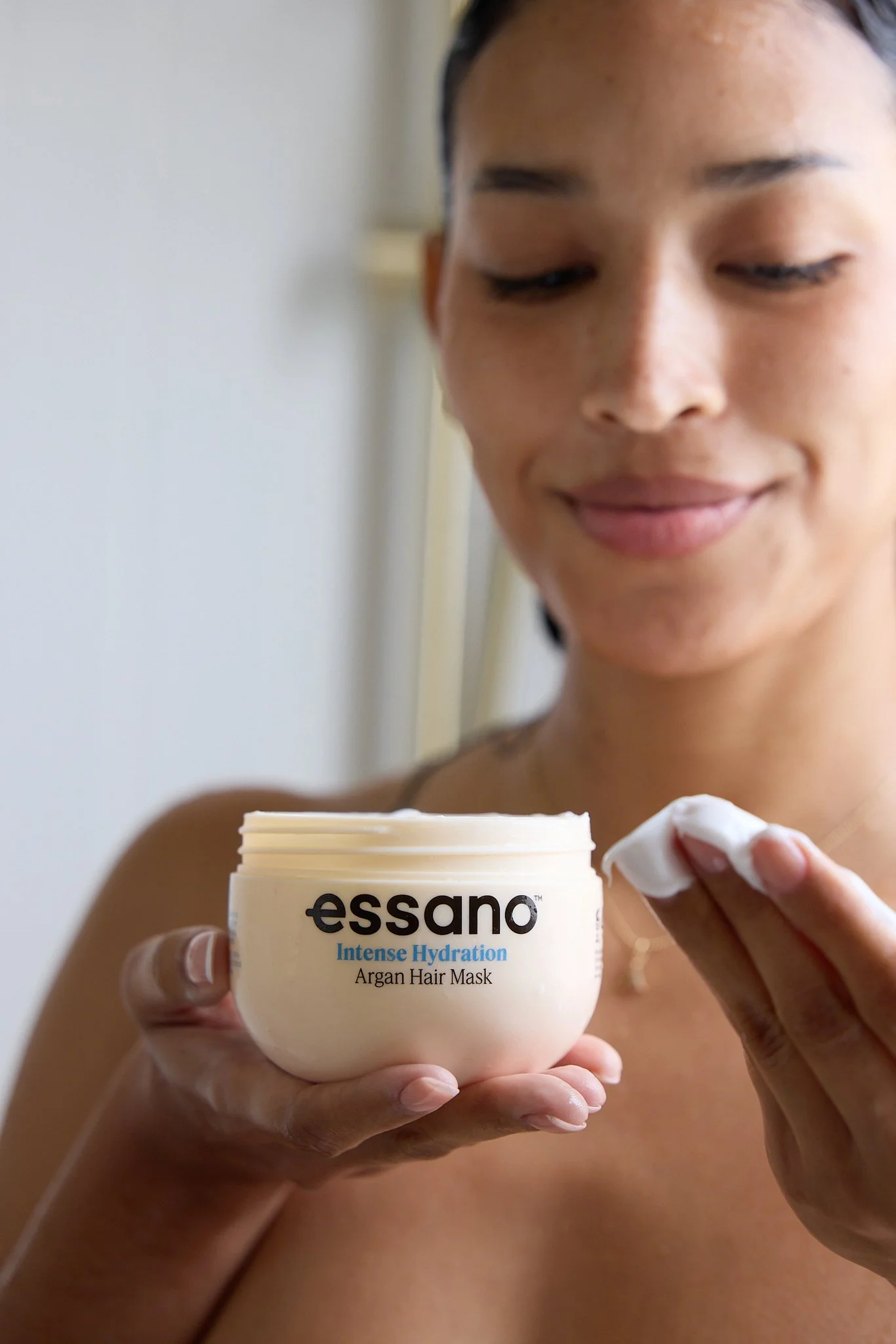 20260500_ESS_Haircare_Social_80.jpg