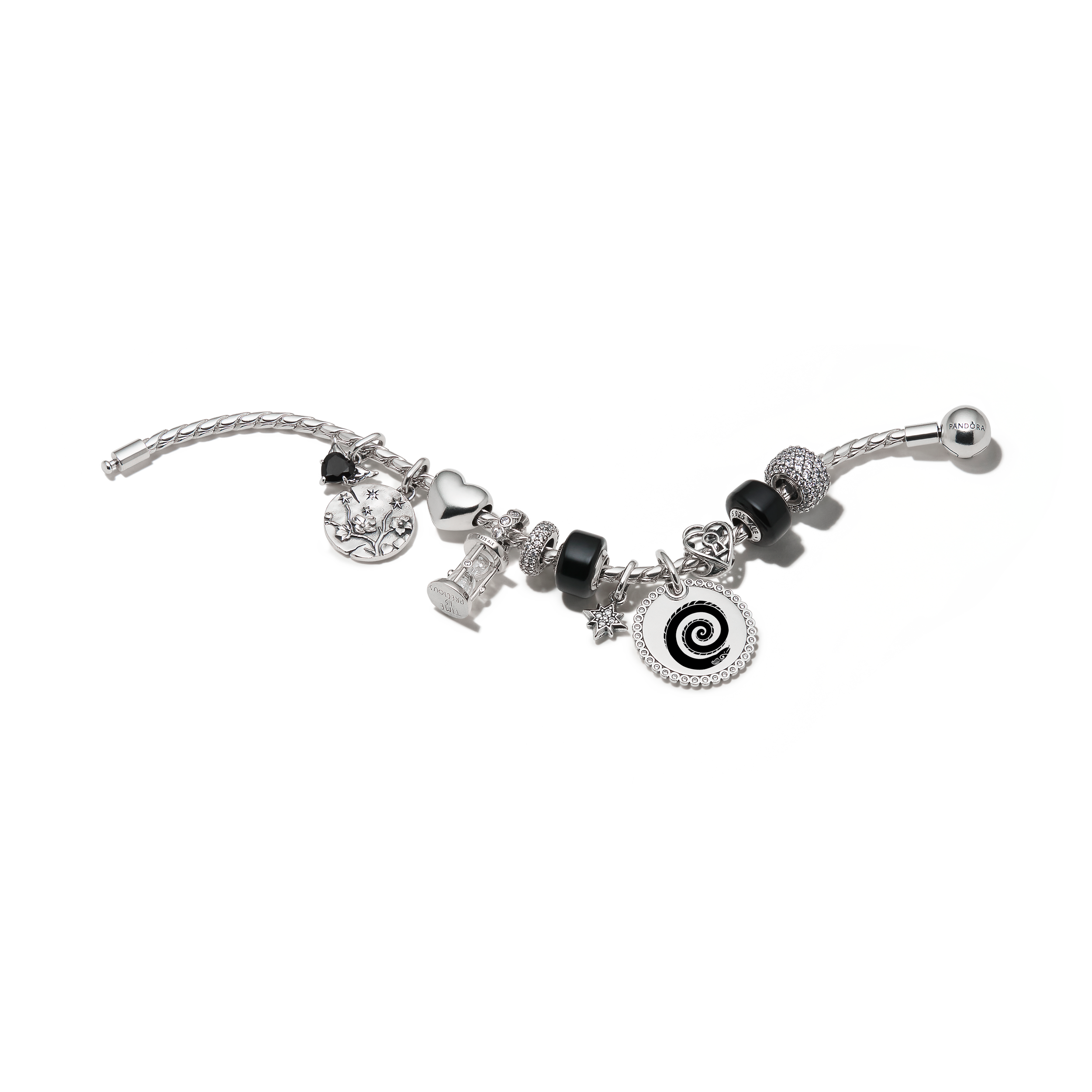 Pandora x Dreamgirls Art Collective (3).png