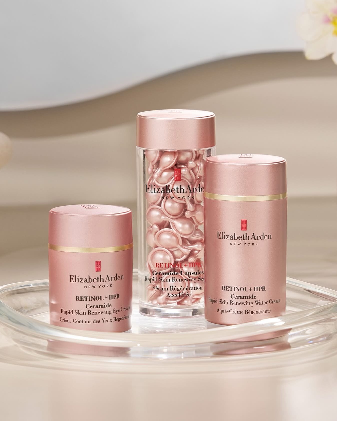 WIN // GIVEAWAY ALERT ✨  Whether you&rsquo;re preparing for your wedding day, honeymoon, or just love beautiful skincare, the luxurious Retinol + HPR trio from Elizabeth Arden is designed to leave skin looking smoother, brighter, and more radiant. We